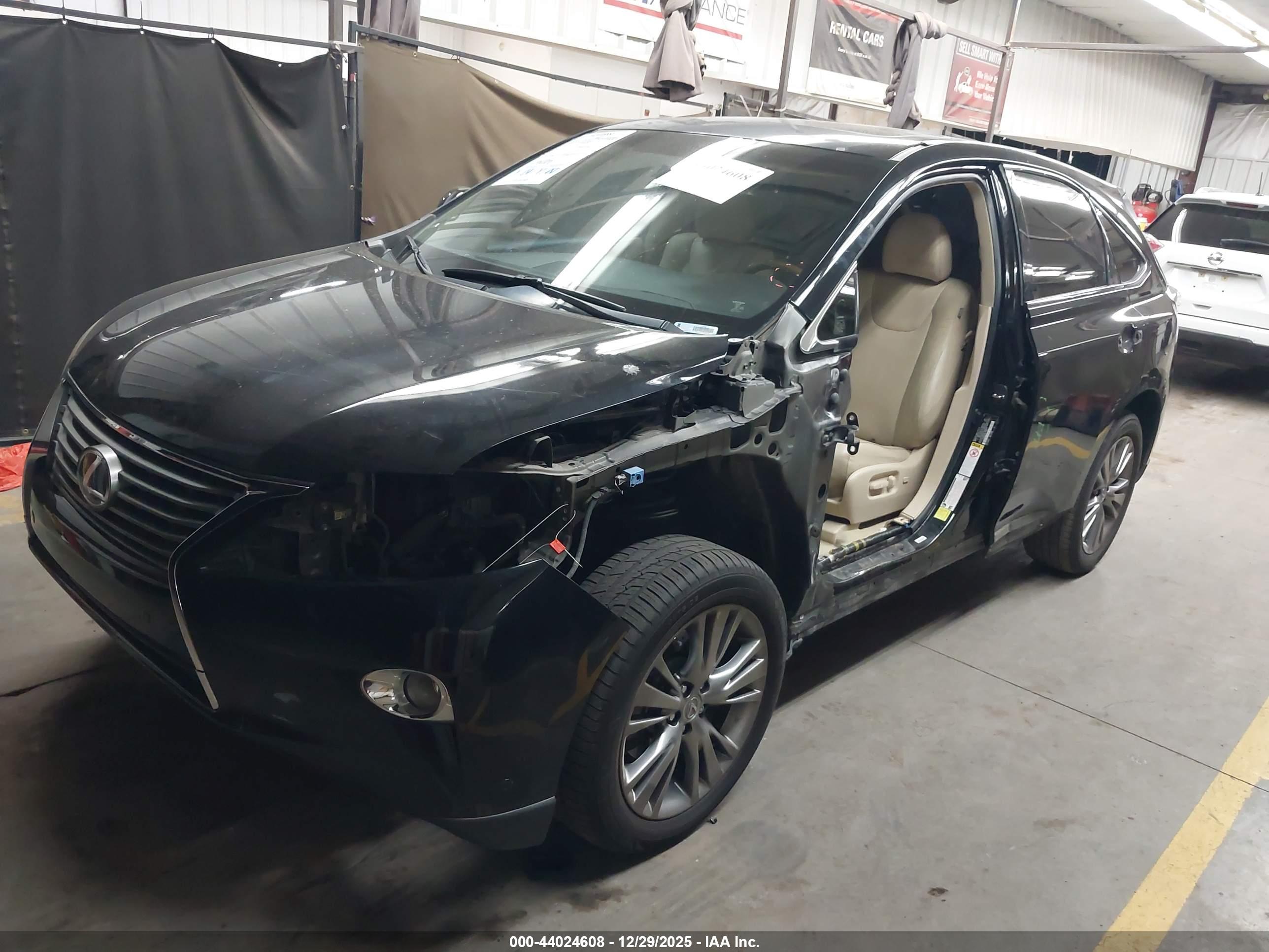 LEXUS RX image 2