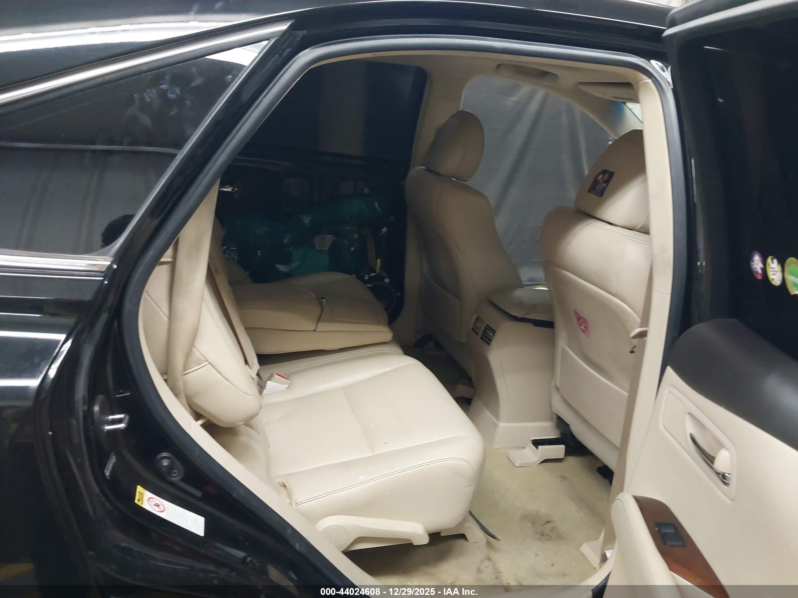 LEXUS RX image 8
