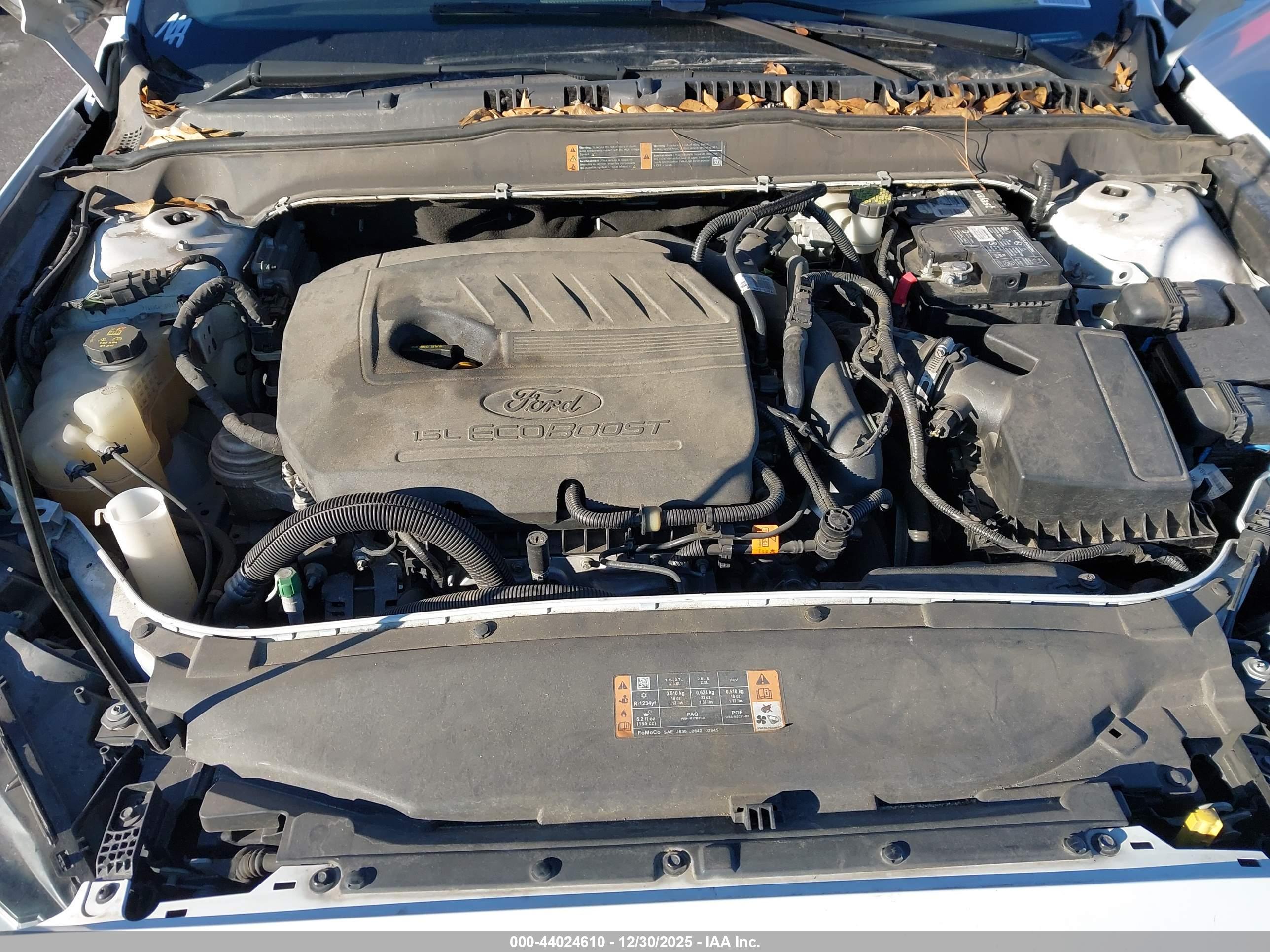 FORD FUSION image 10