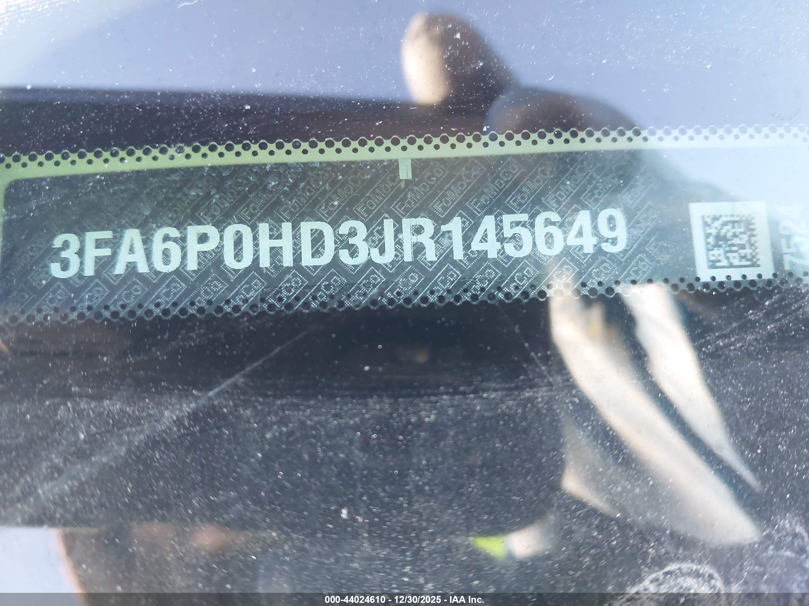 FORD FUSION image 9