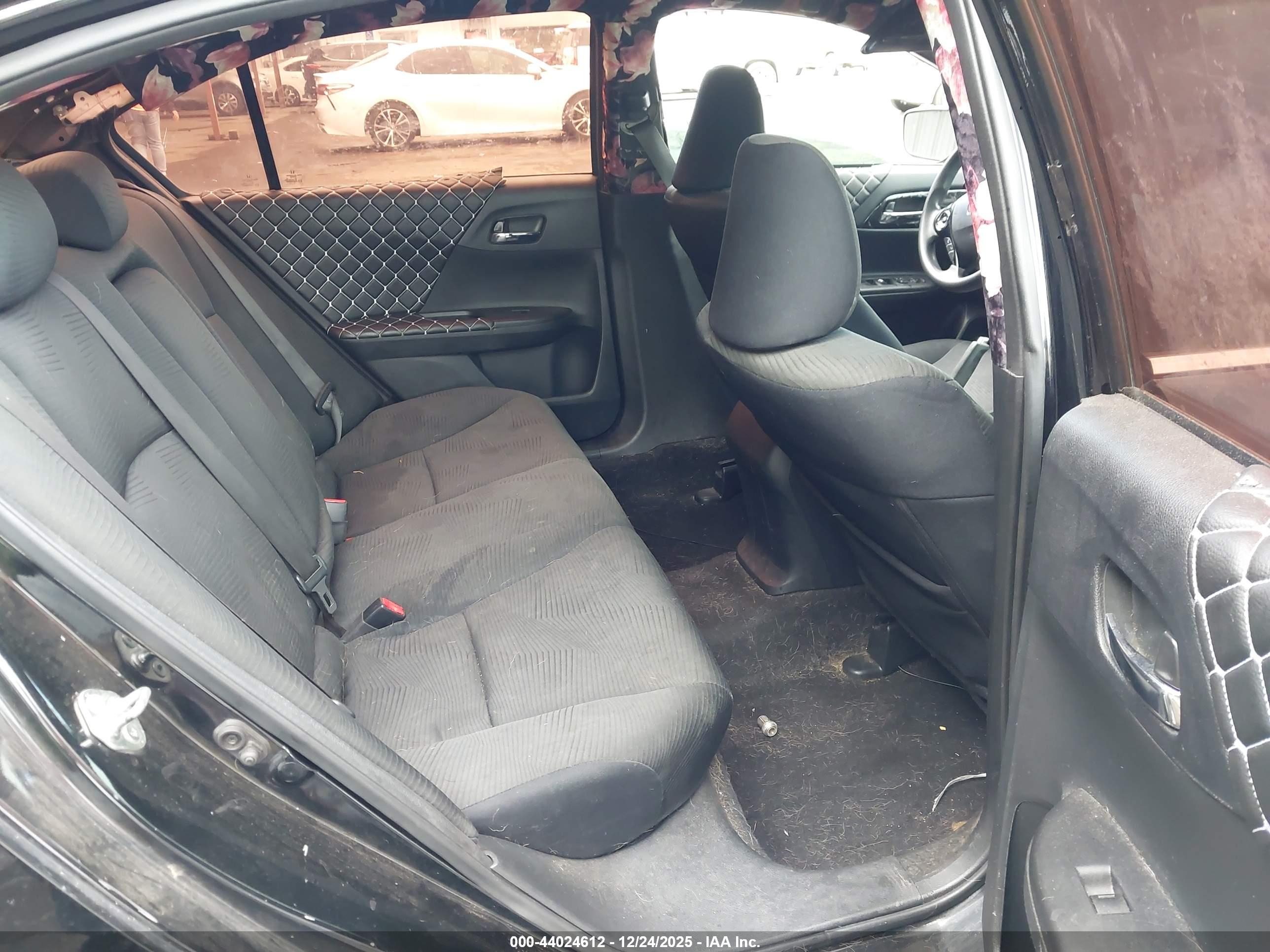 HONDA ACCORD image 8