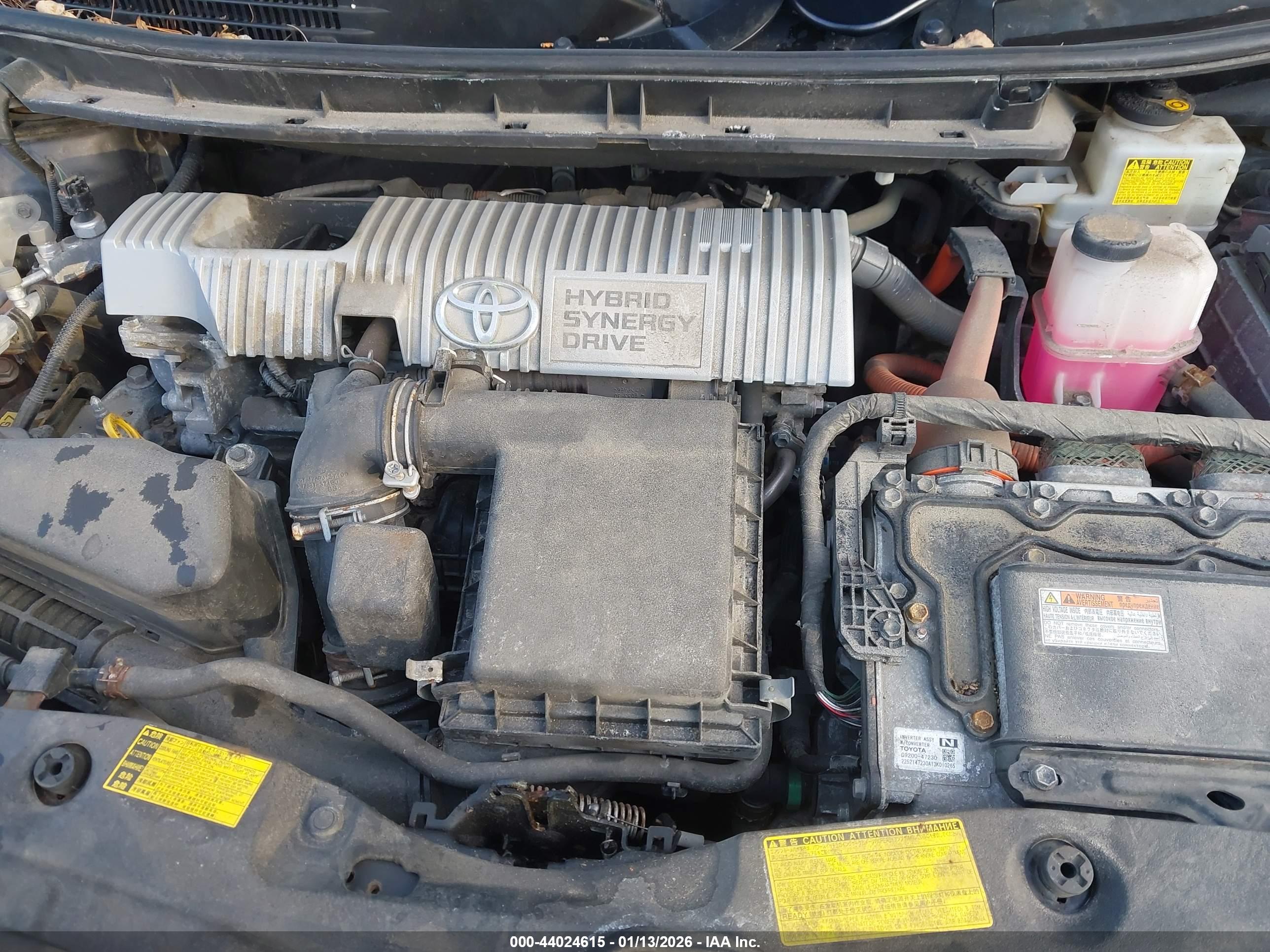TOYOTA PRIUS image 10
