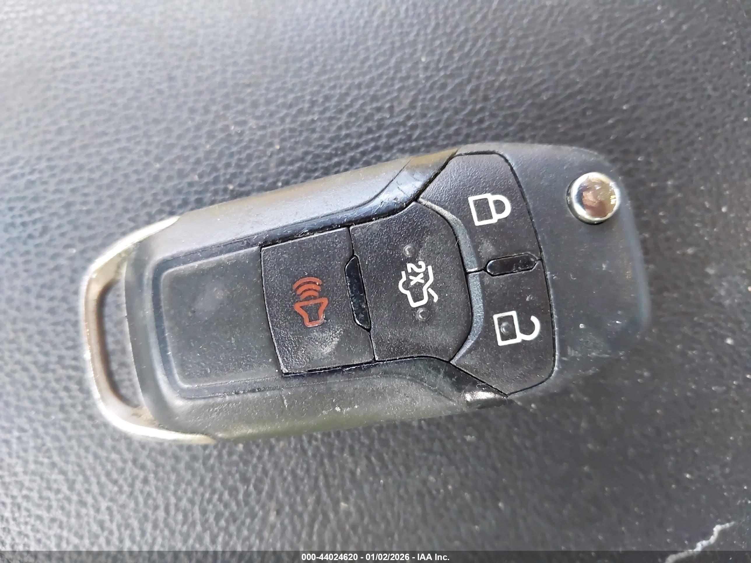 FORD FUSION image 11