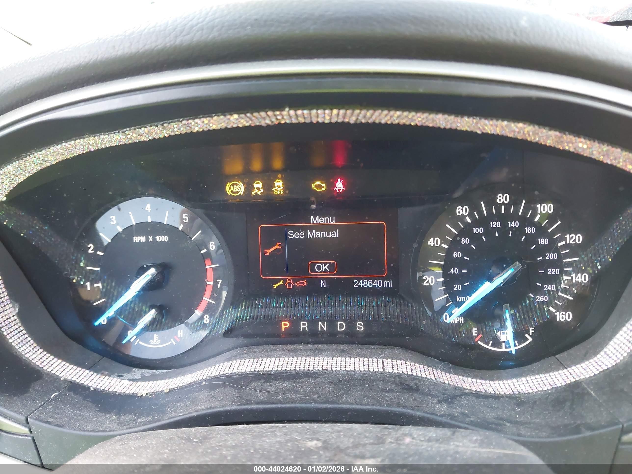 FORD FUSION image 7