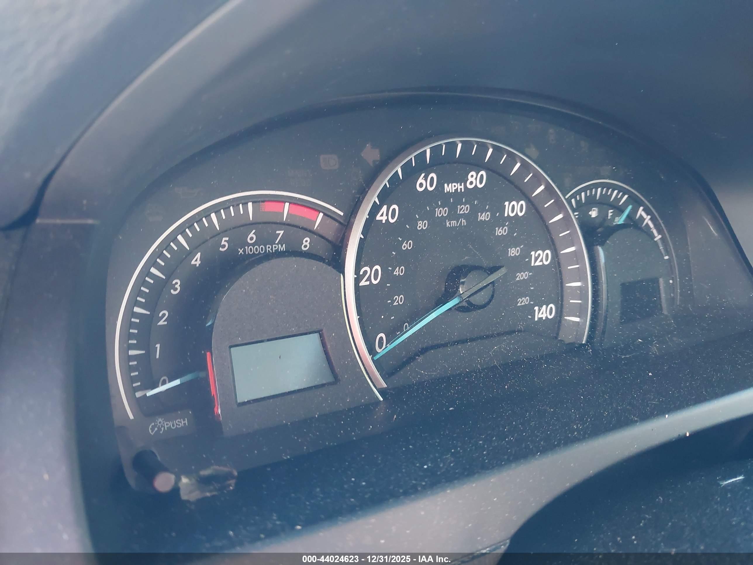 TOYOTA CAMRY image 7