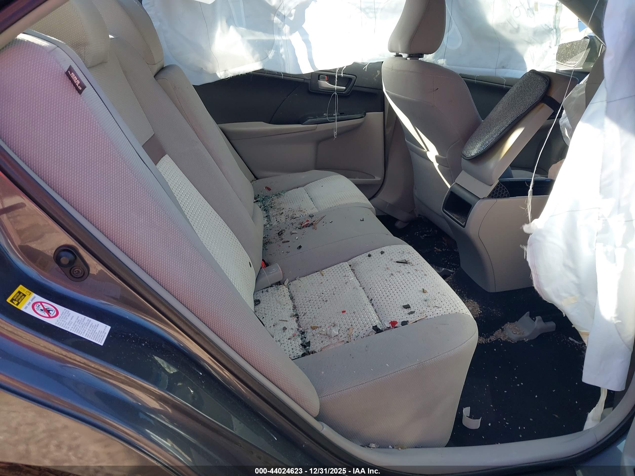 TOYOTA CAMRY image 8