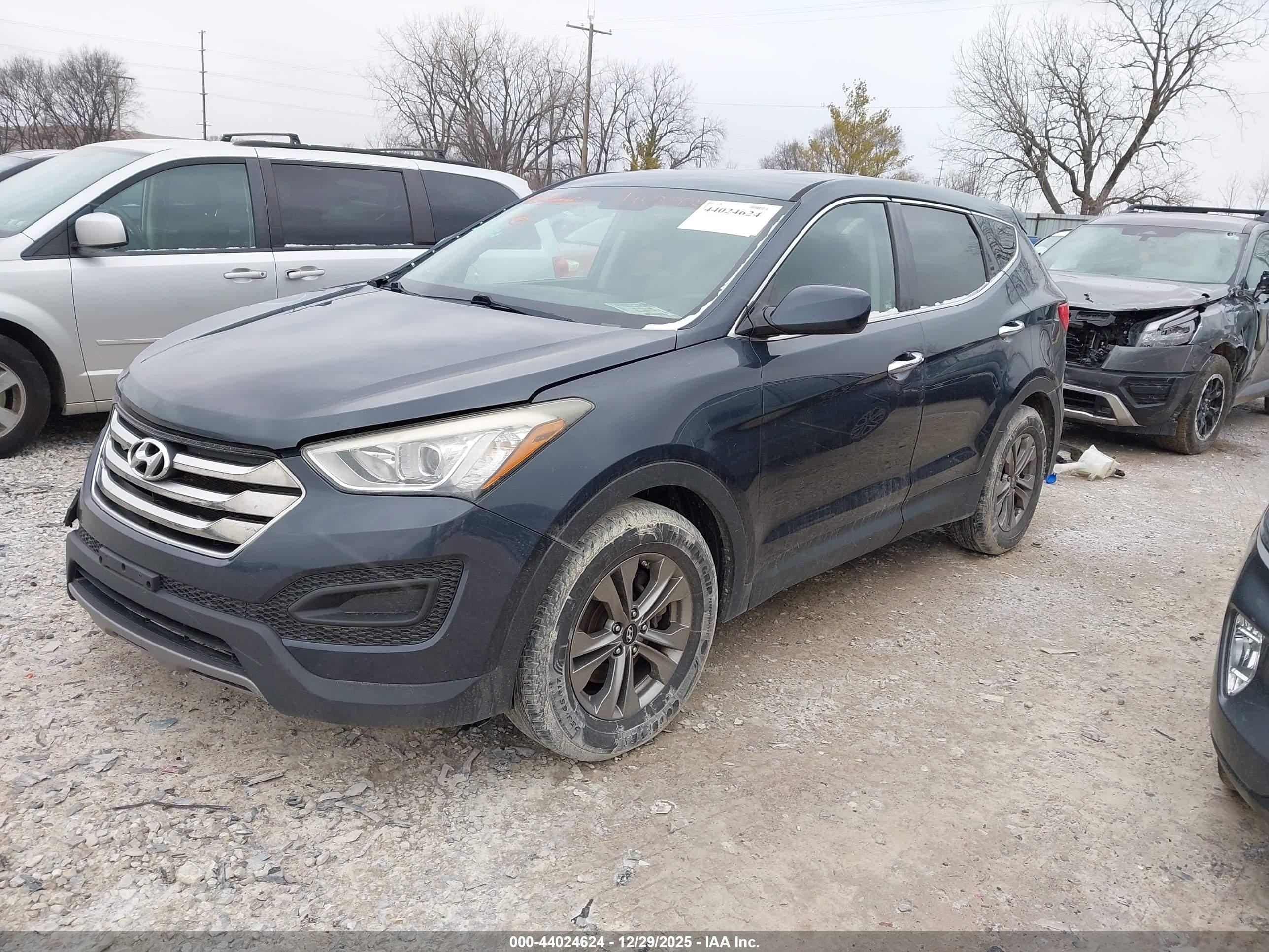 HYUNDAI SANTA image 2