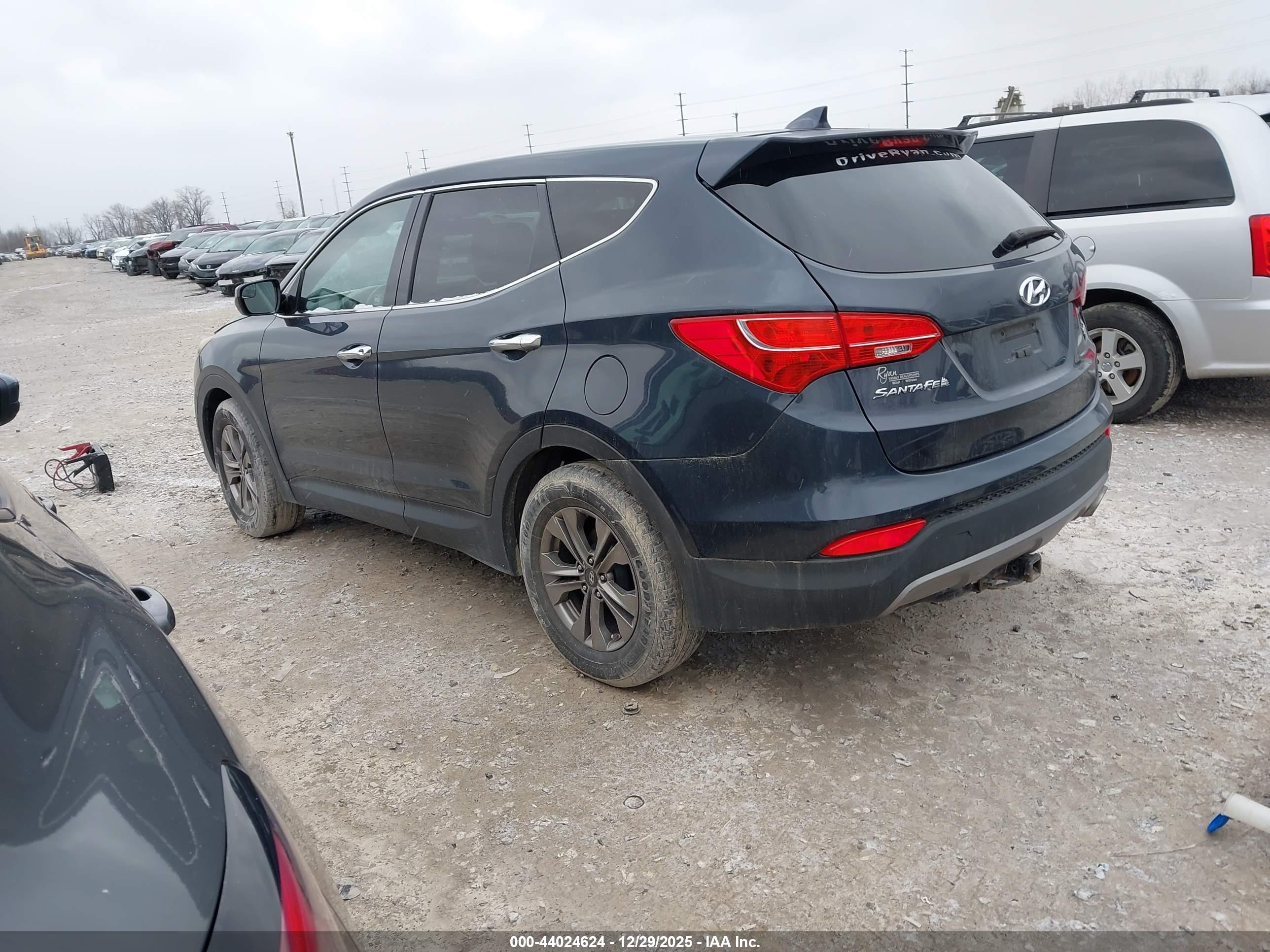 HYUNDAI SANTA image 3