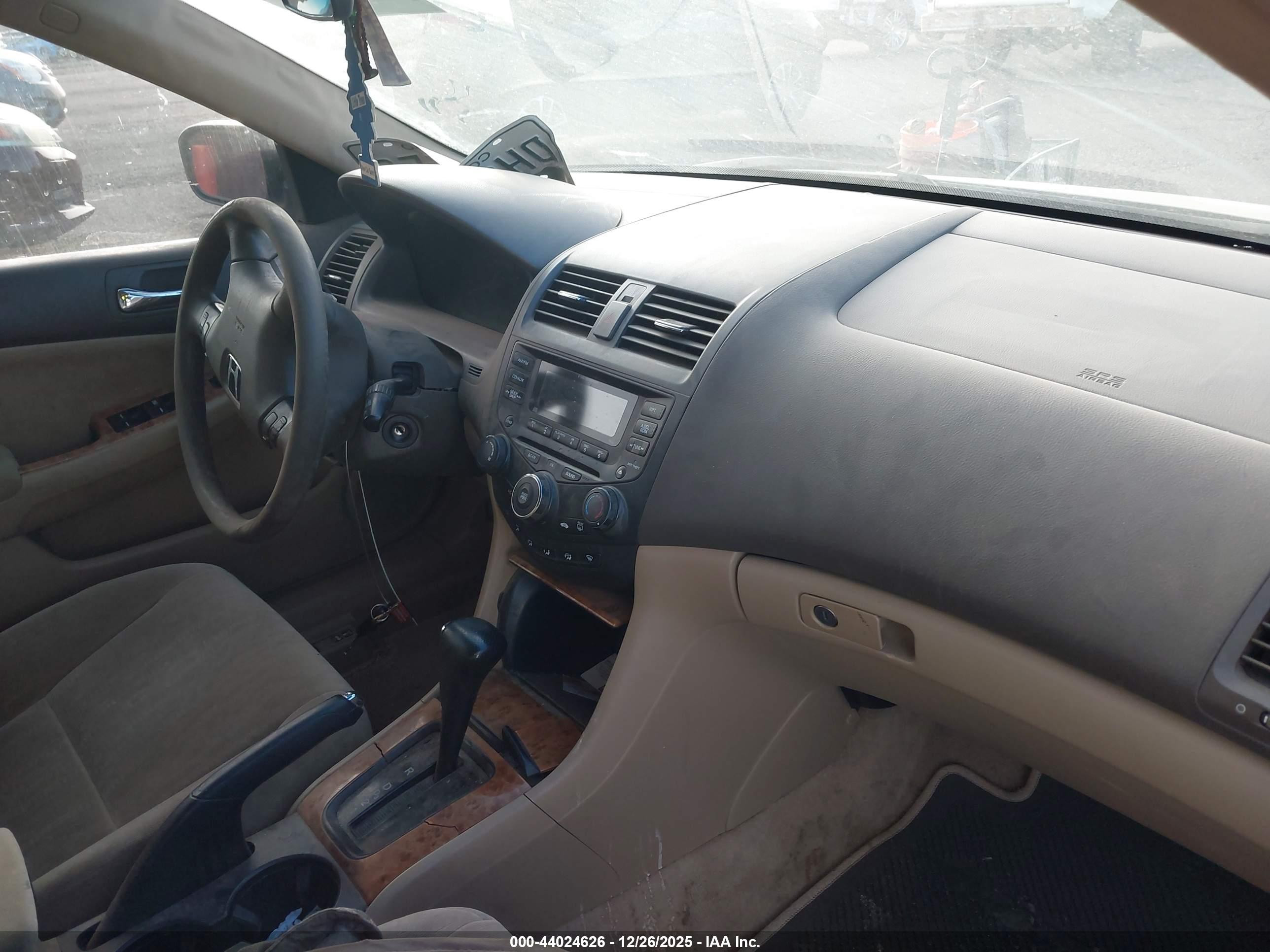 HONDA ACCORD image 5