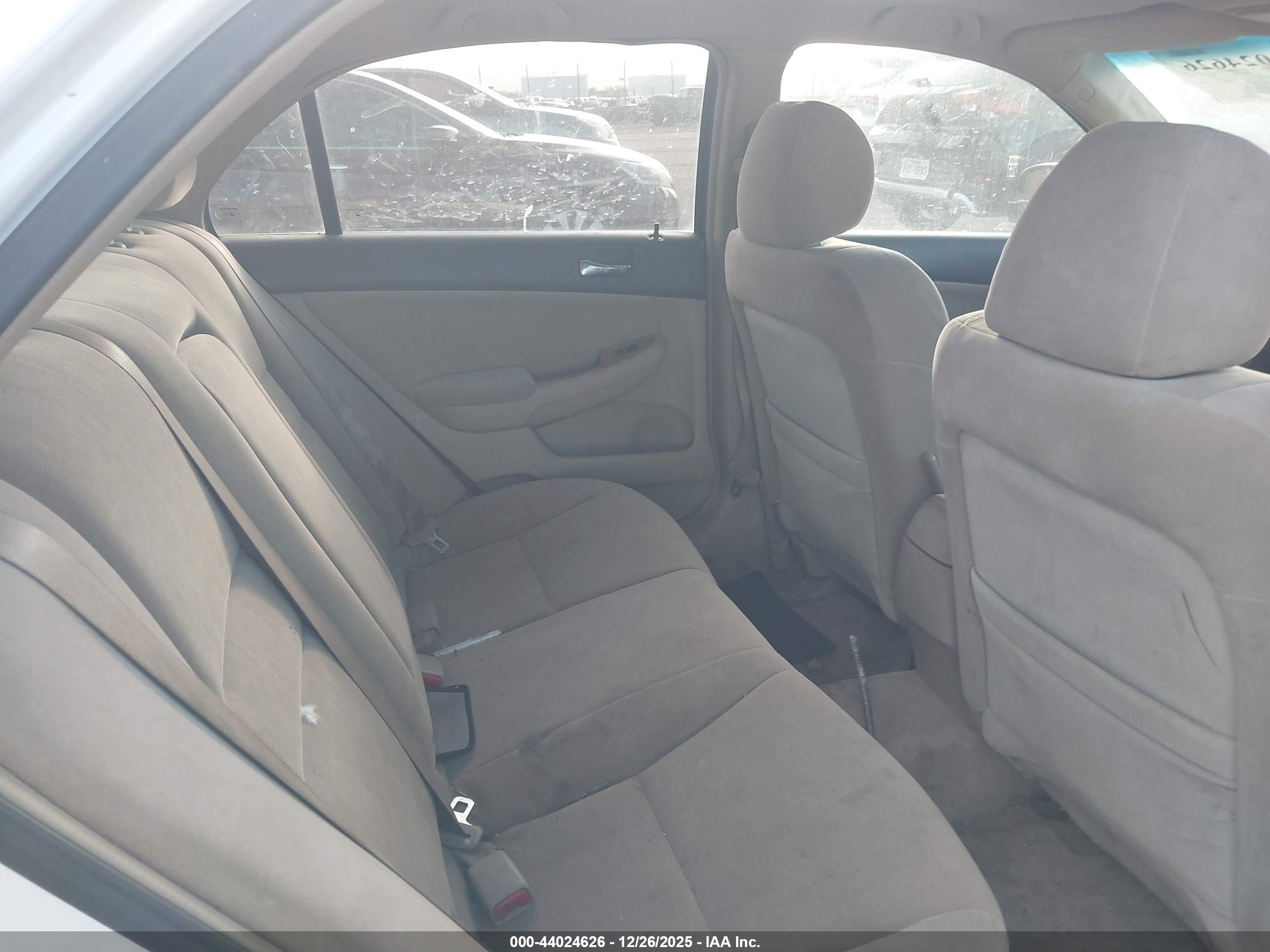 HONDA ACCORD image 8
