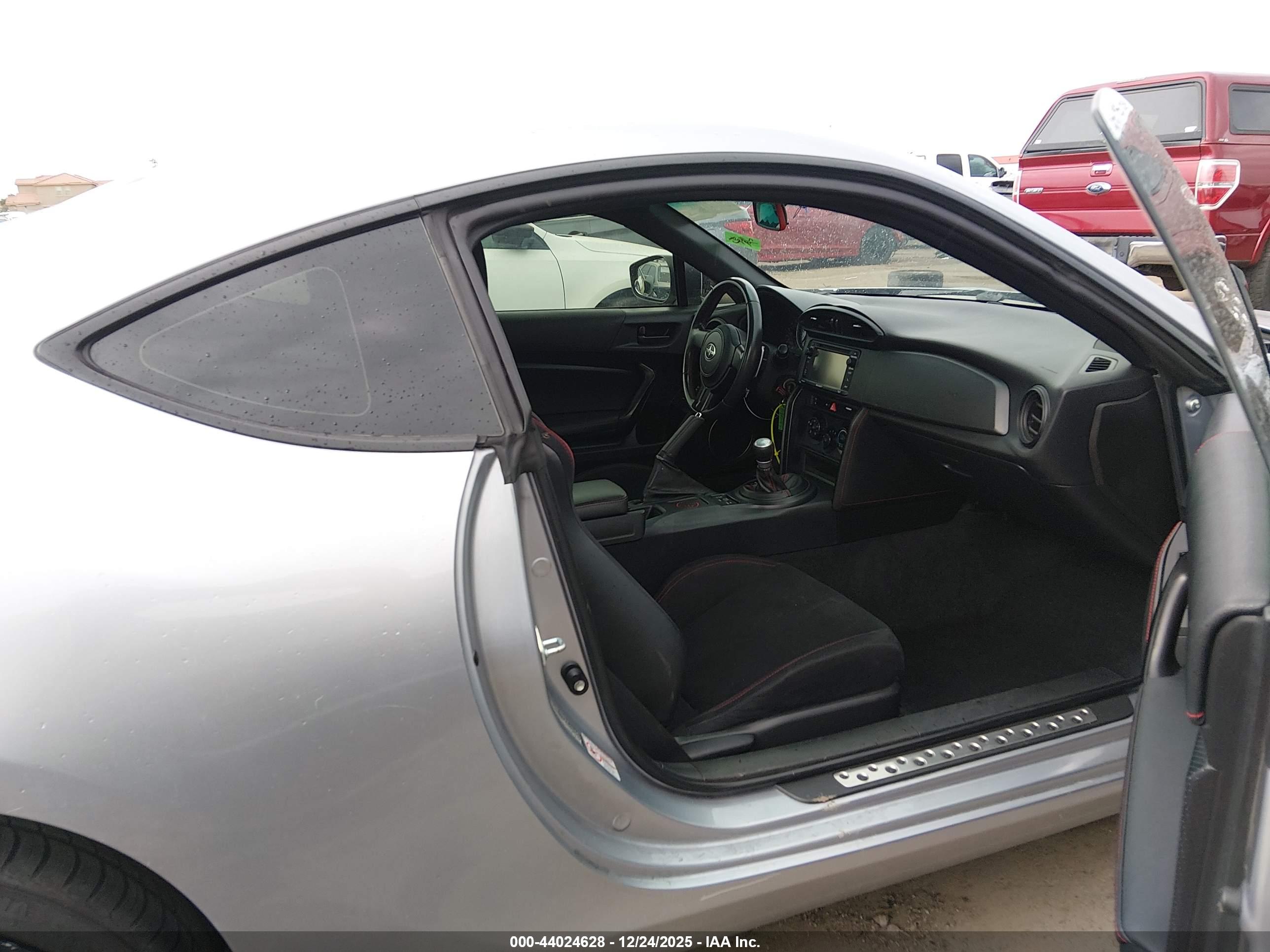SCION FR-S image 5