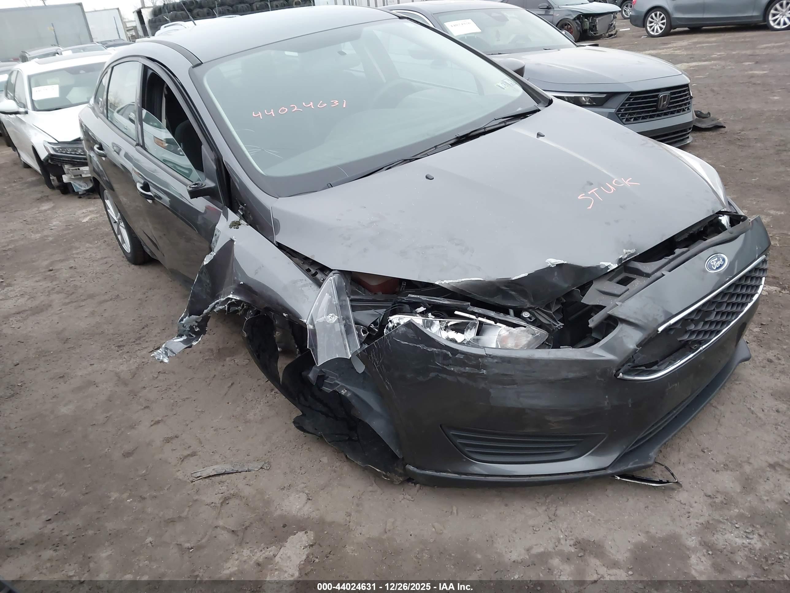 FORD FOCUS image 6
