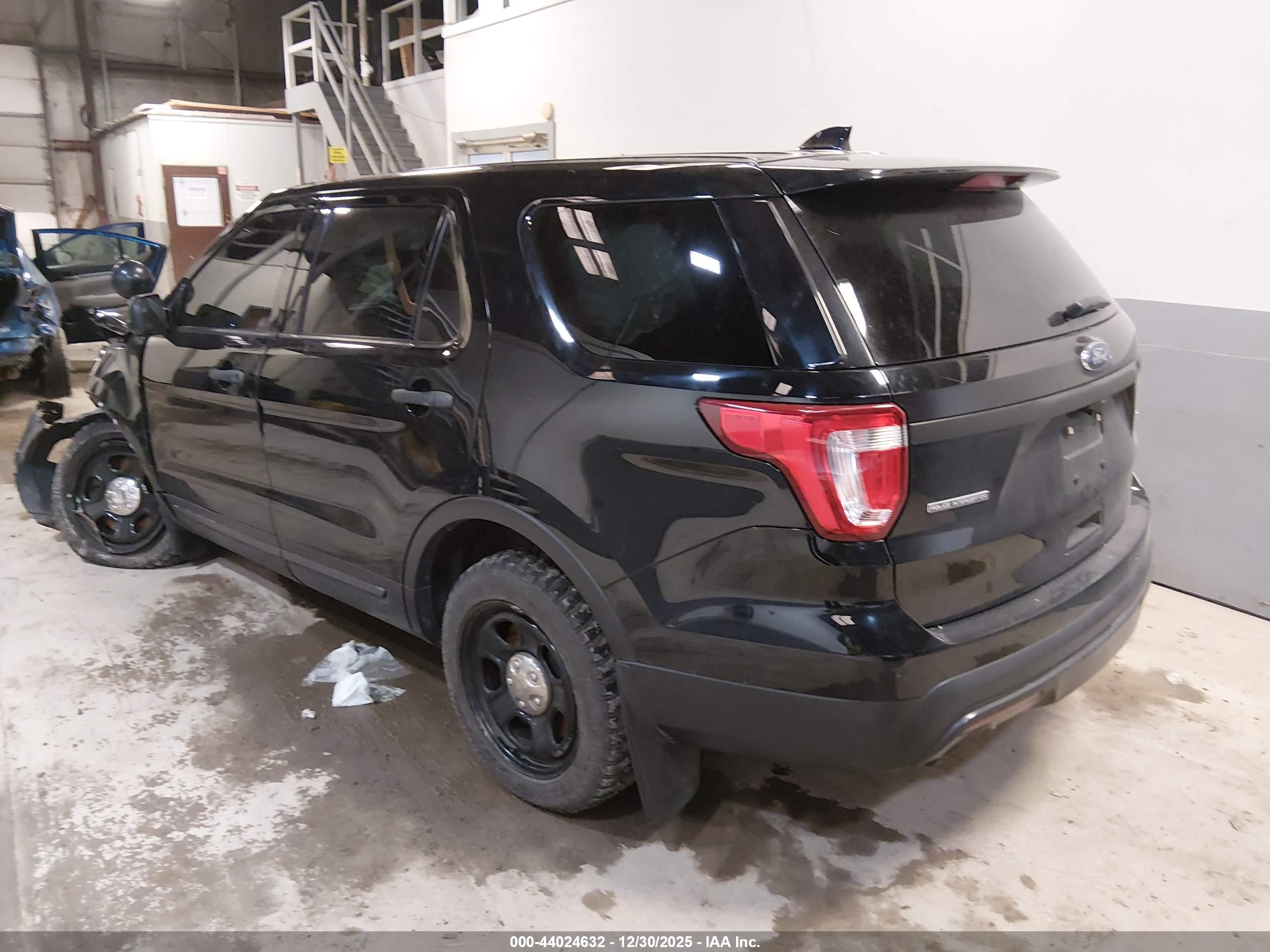FORD UTILITY image 3