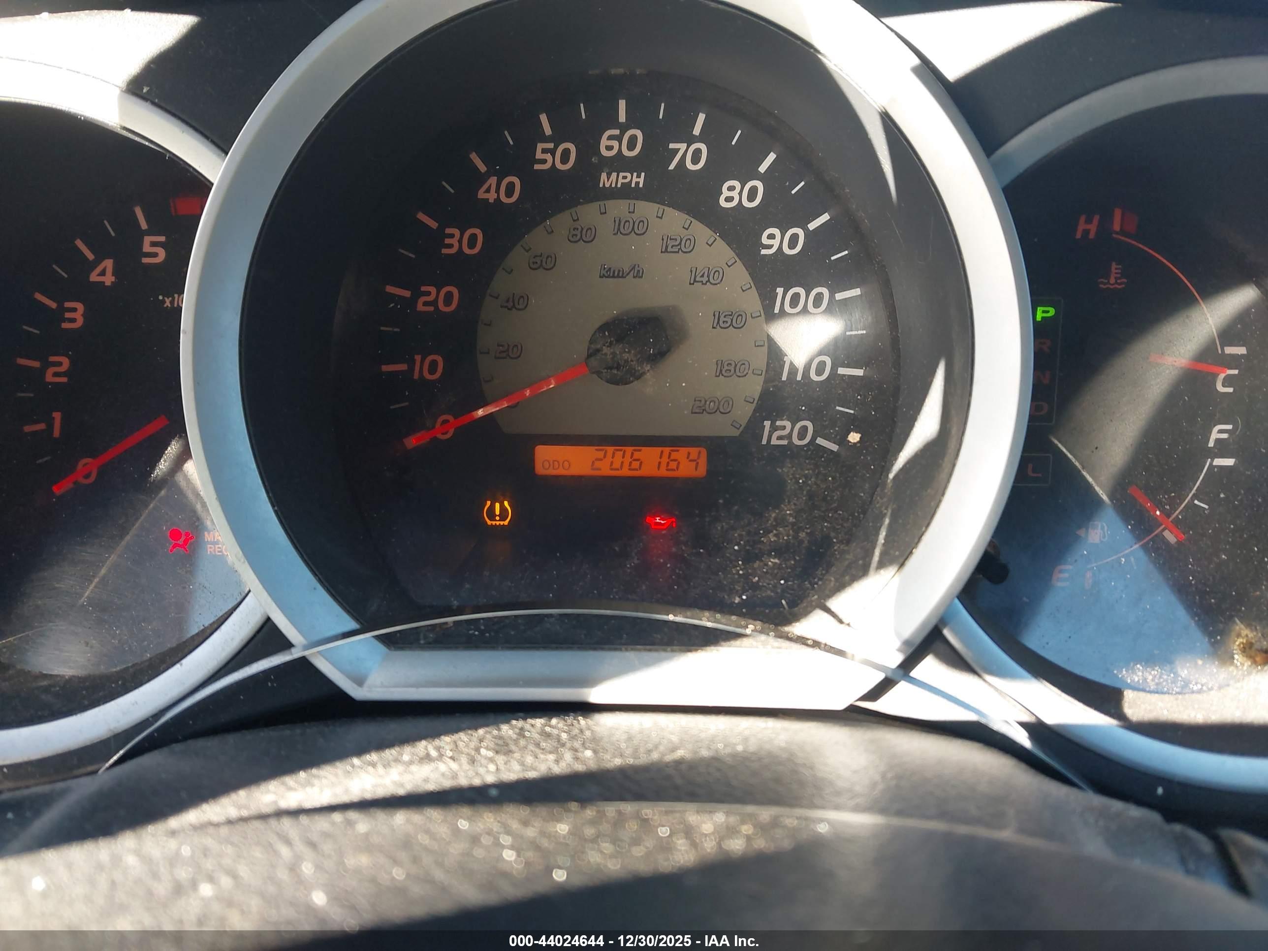 TOYOTA TACOMA image 7
