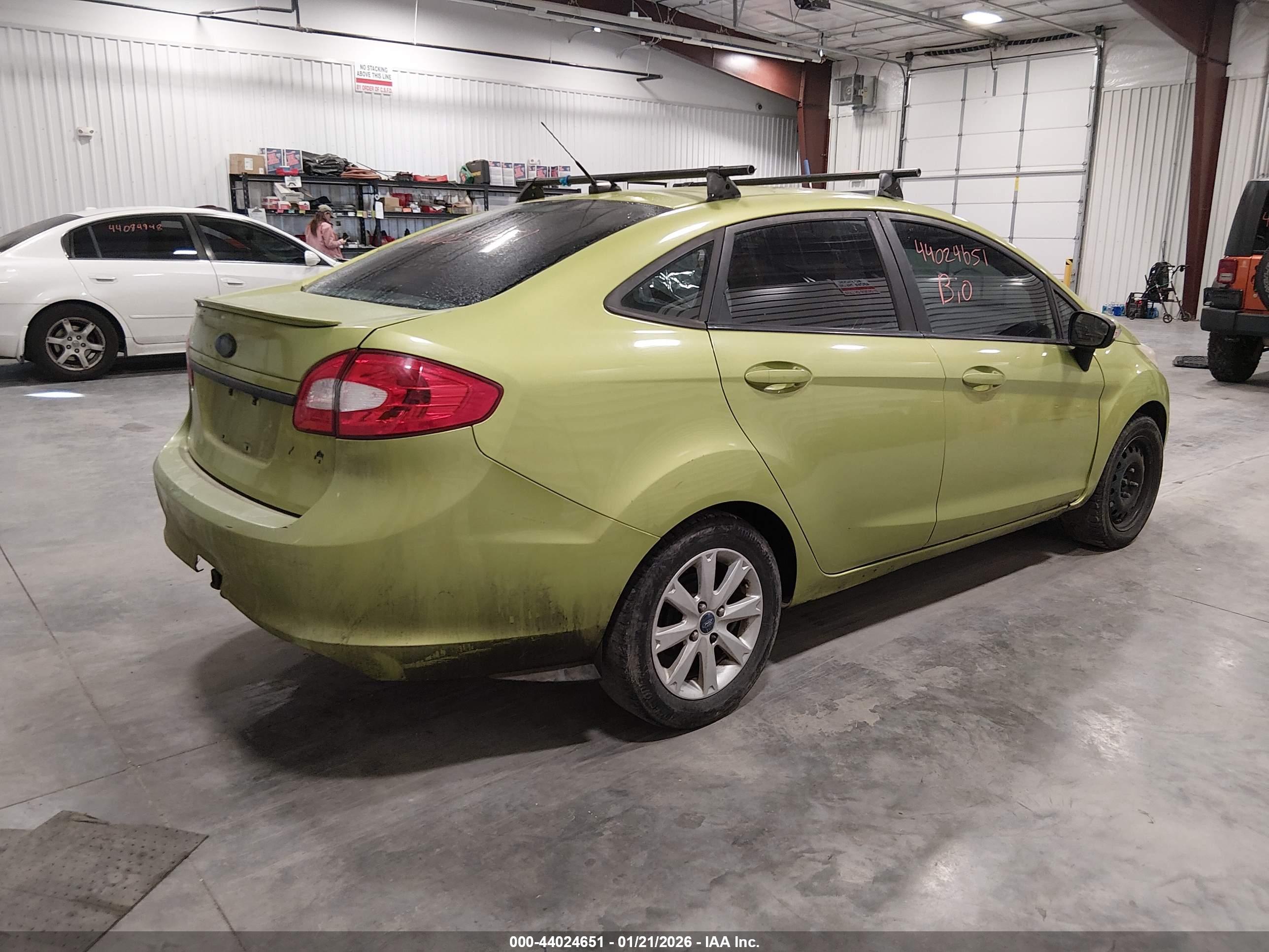 FORD FIESTA image 4