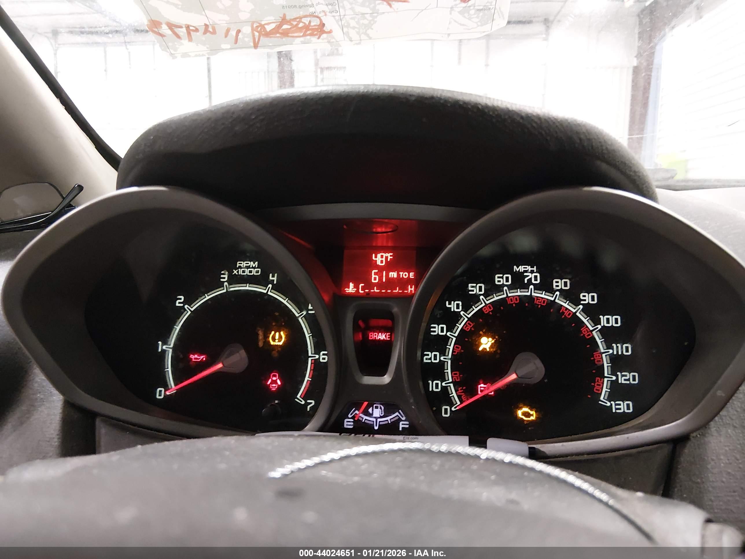 FORD FIESTA image 7