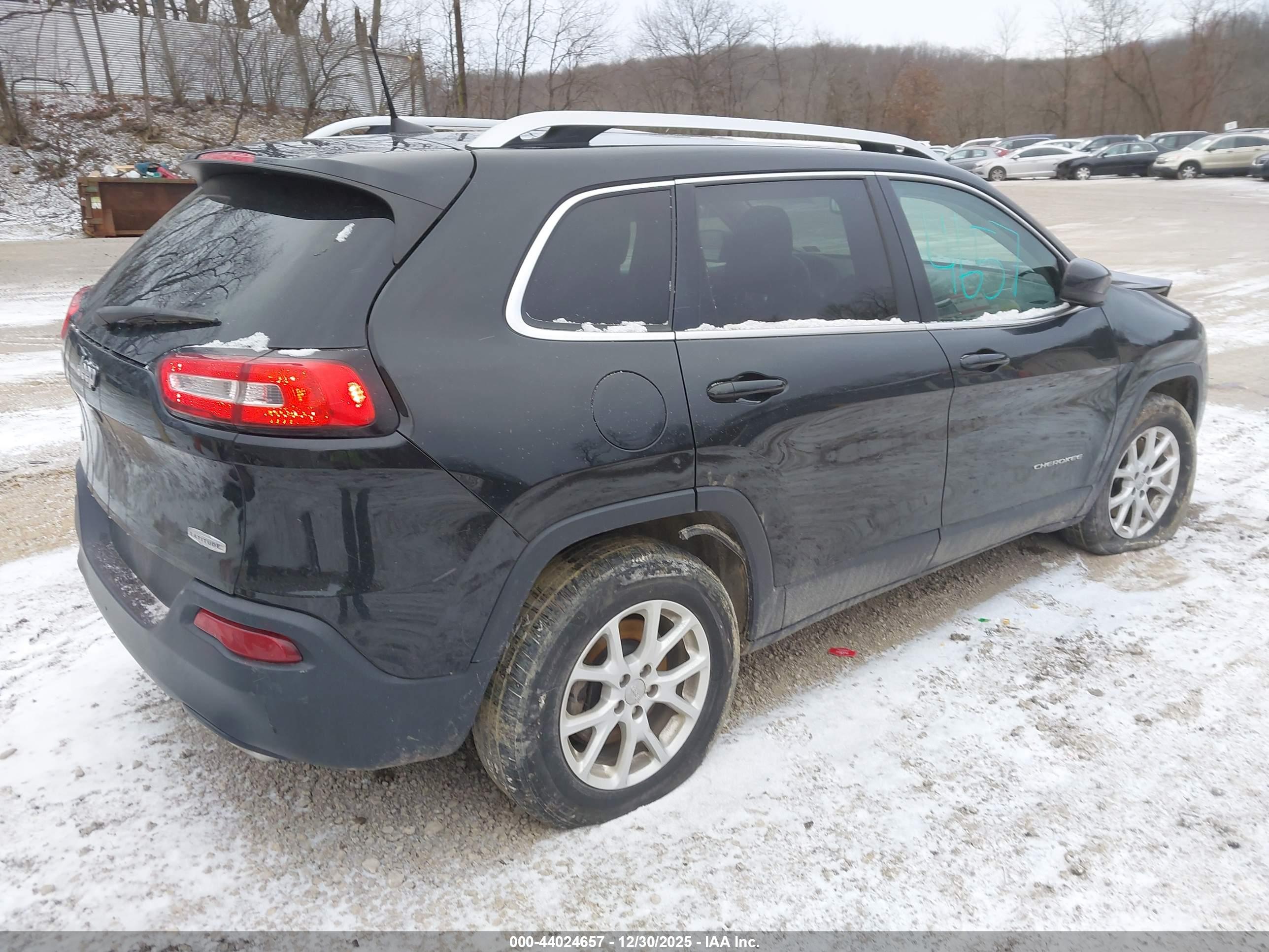 JEEP CHEROKEE image 4