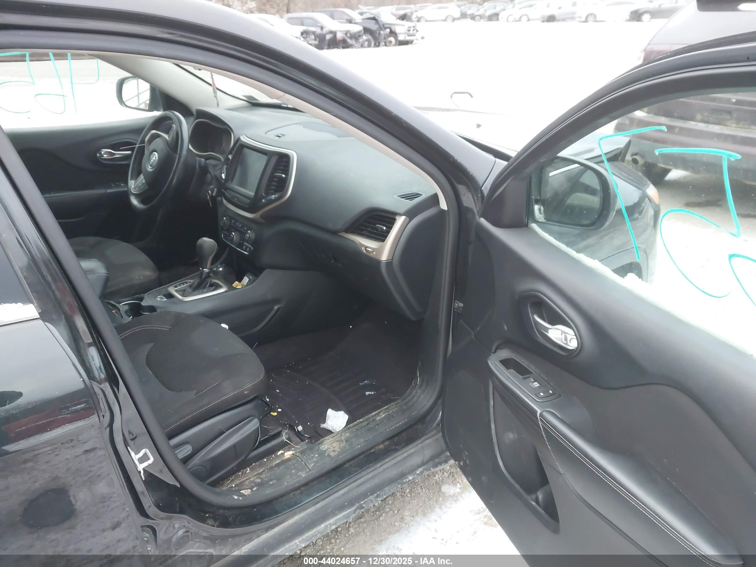 JEEP CHEROKEE image 5