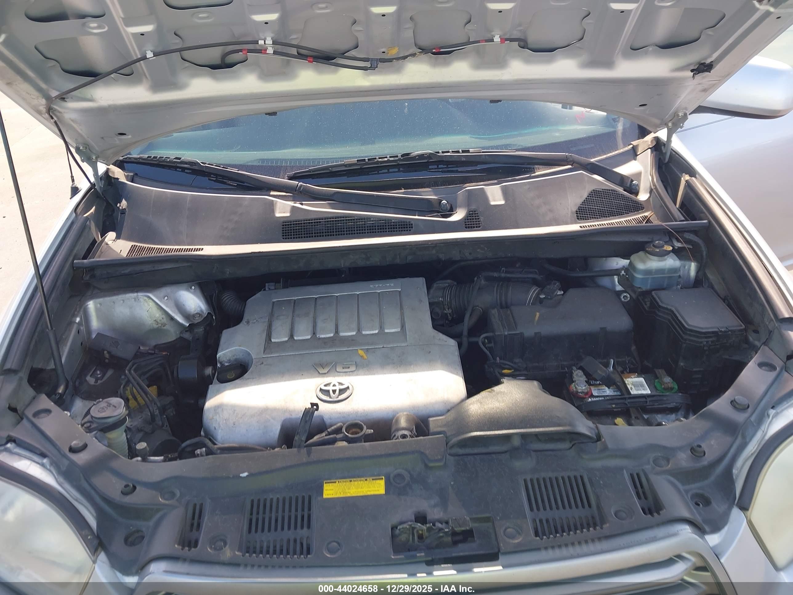 TOYOTA HIGHLANDER image 10