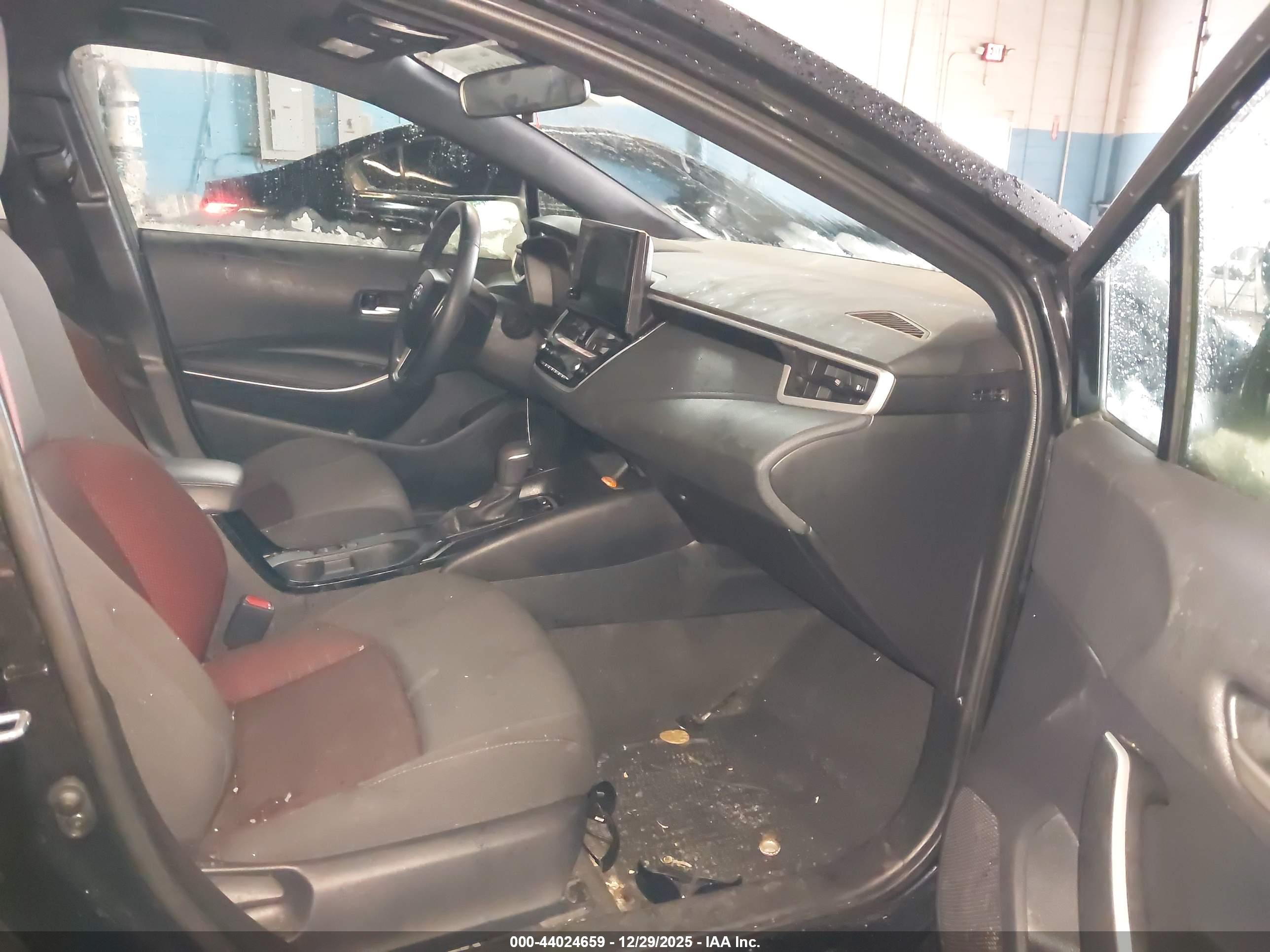 TOYOTA COROLLA image 5