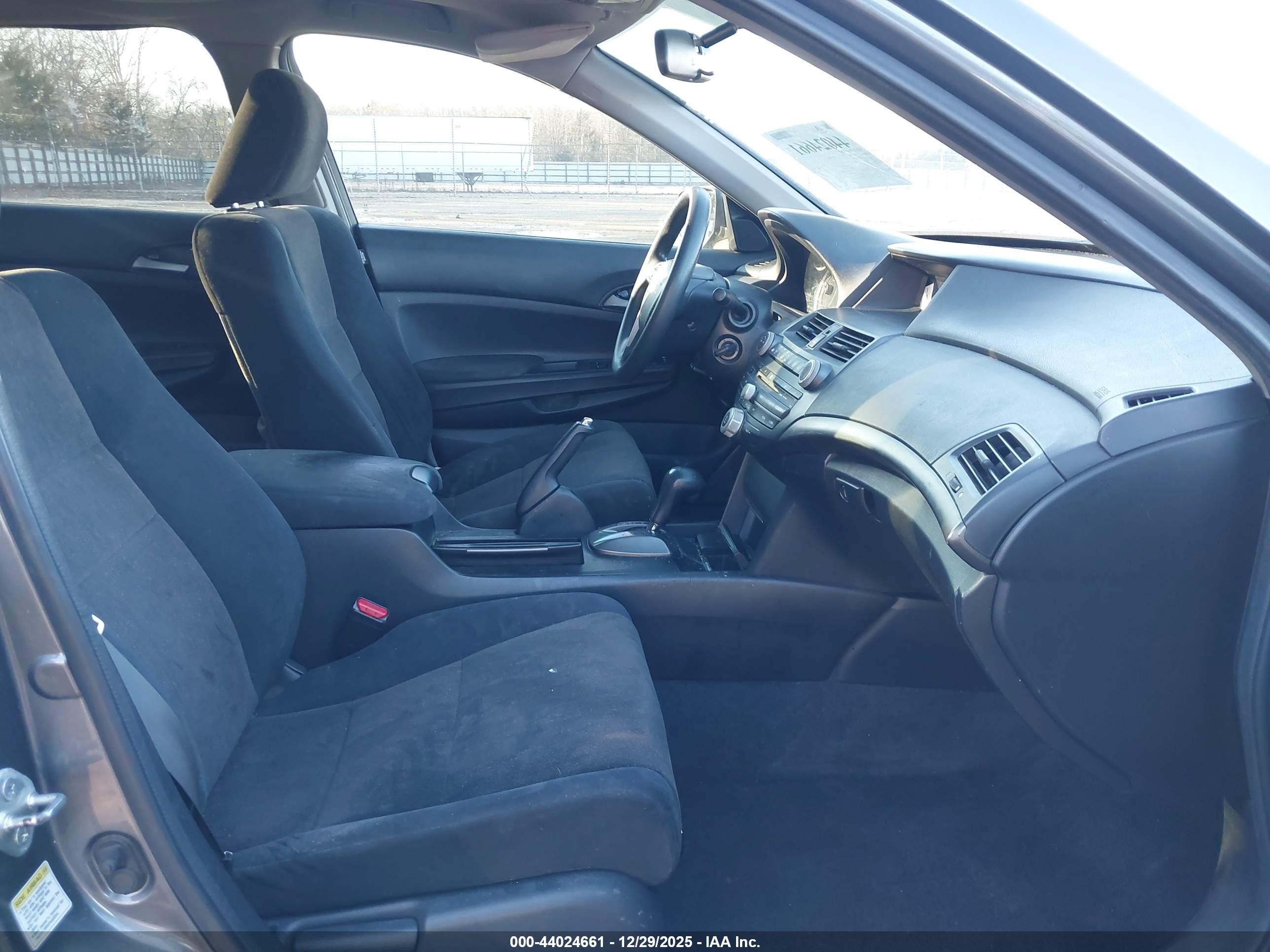 HONDA ACCORD image 5