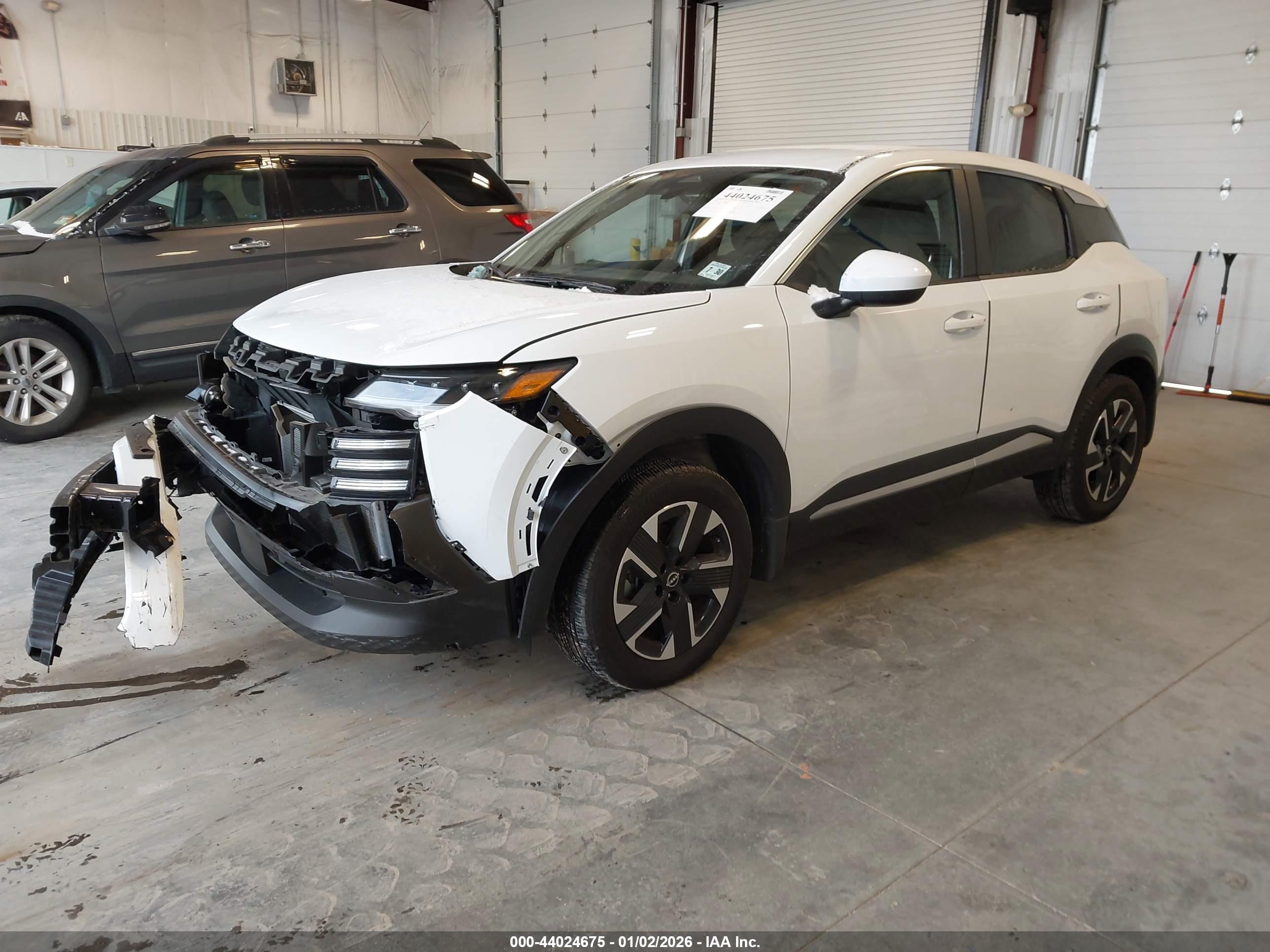 NISSAN KICKS image 2