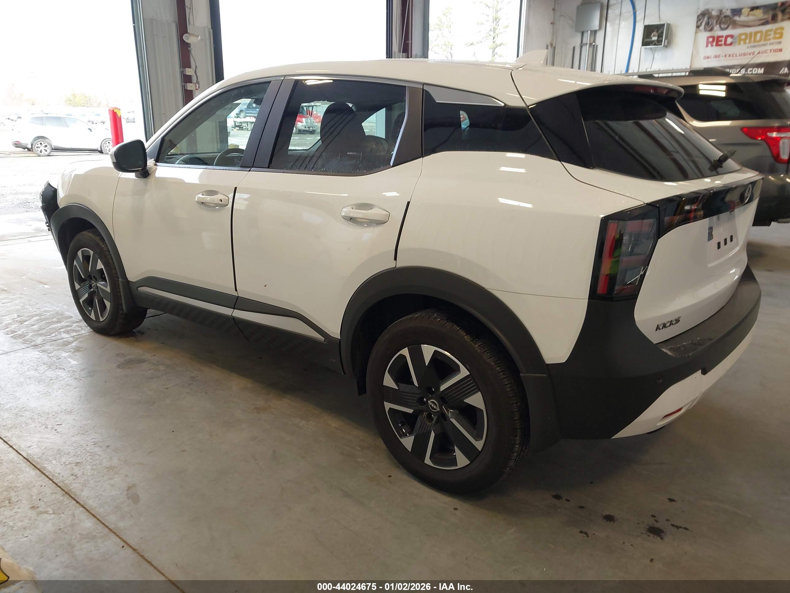 NISSAN KICKS image 3