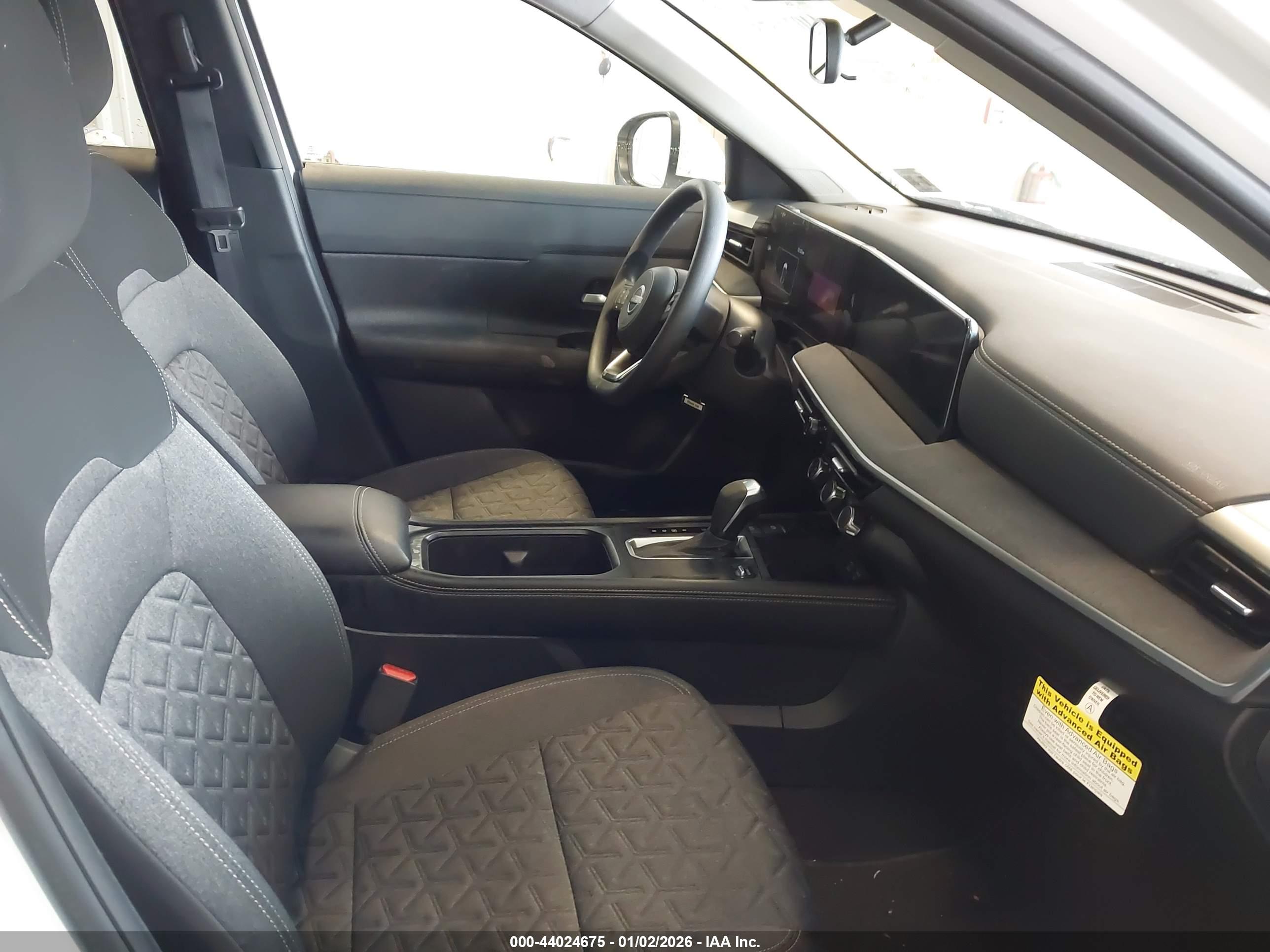 NISSAN KICKS image 5