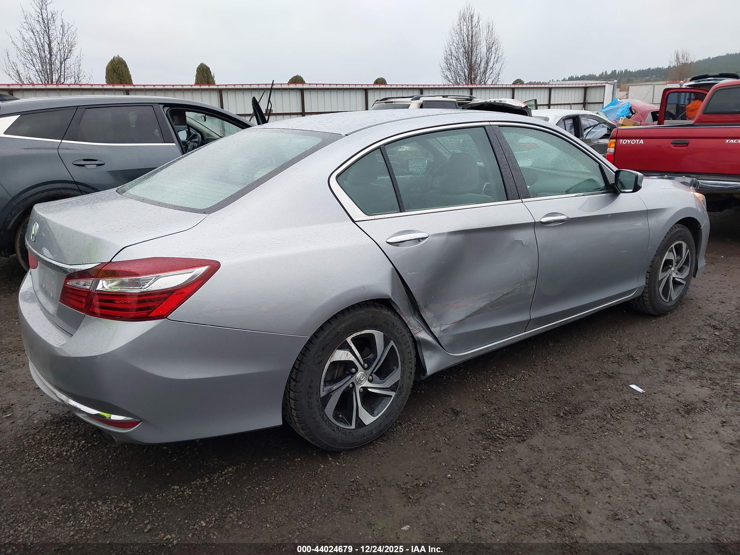 HONDA ACCORD image 4