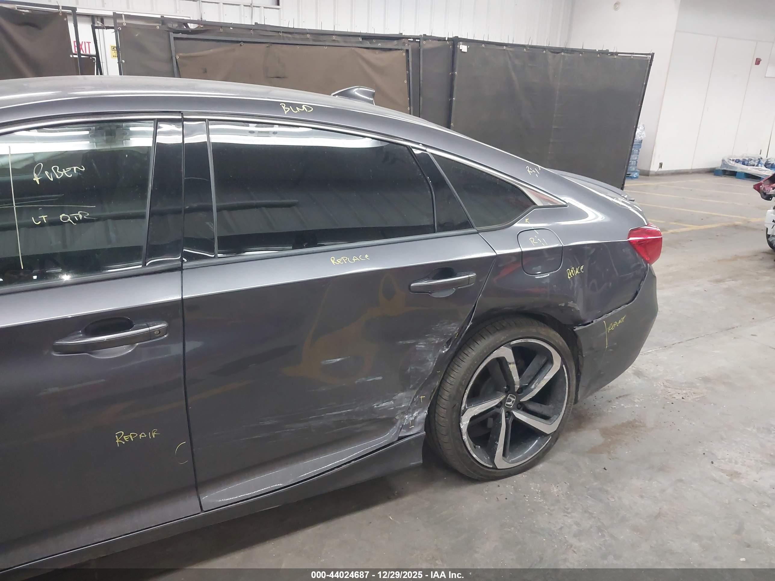 HONDA ACCORD image 6