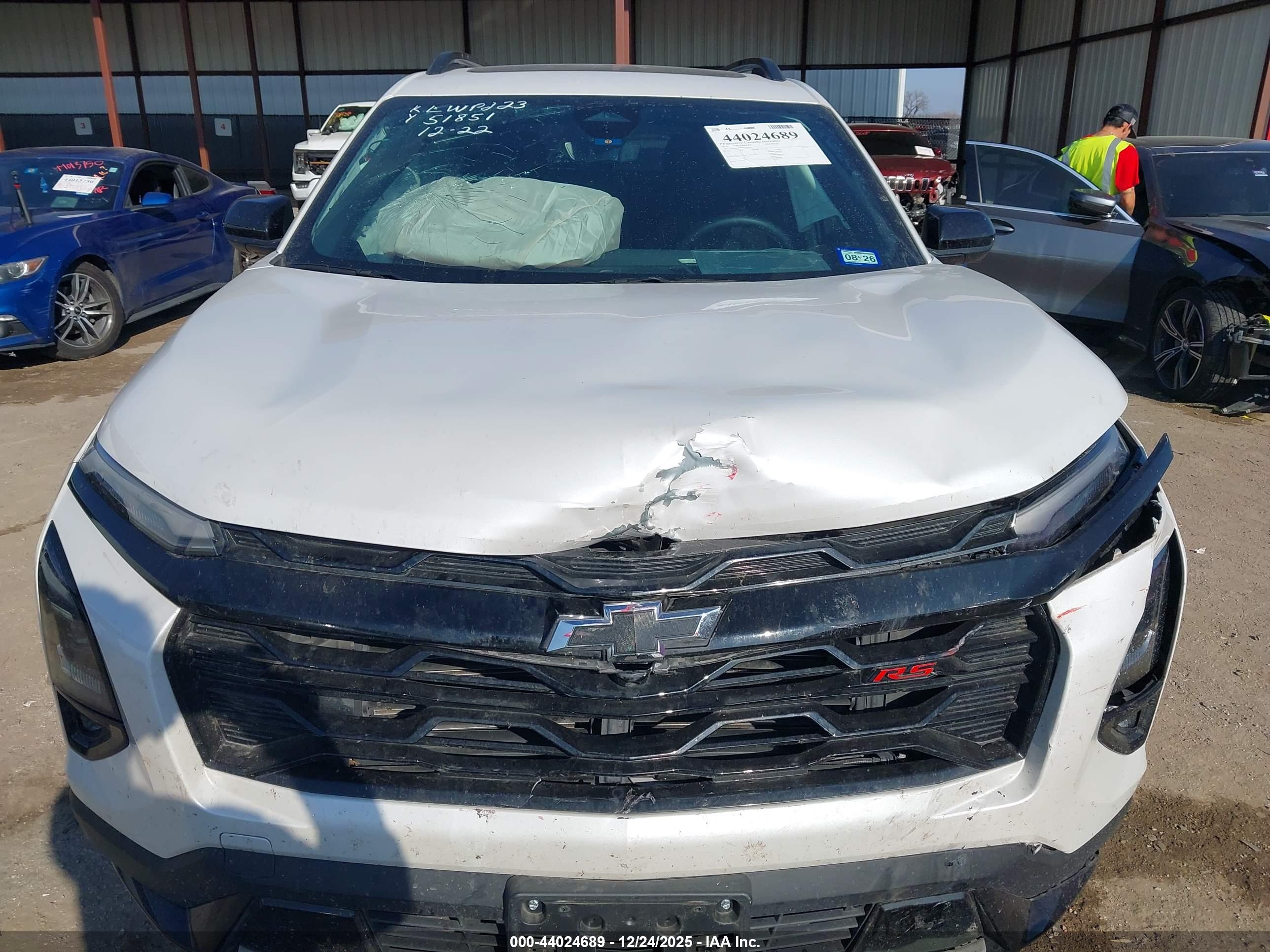 CHEVROLET EQUINOX image 6