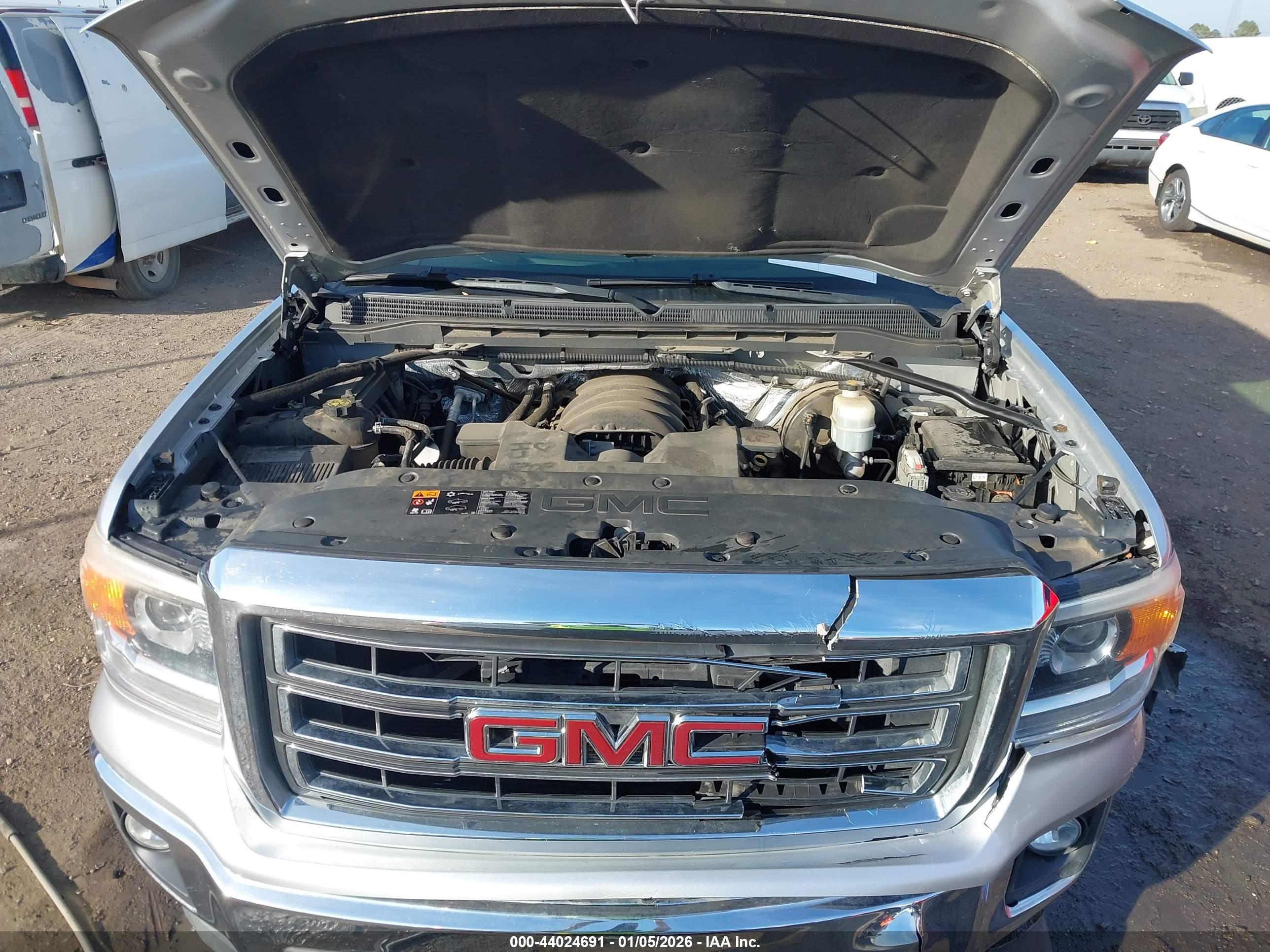 GMC SIERRA image 10