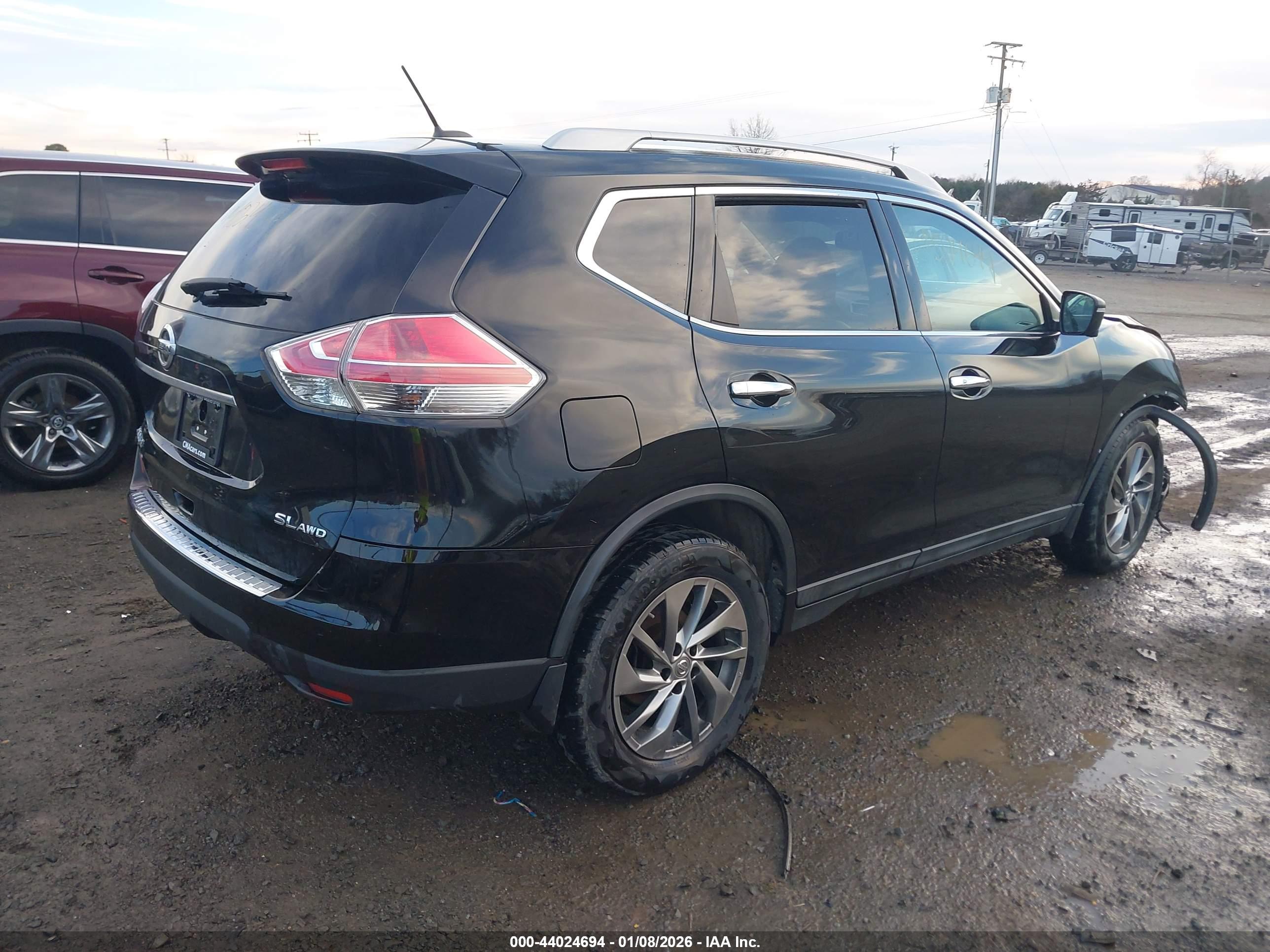 NISSAN ROGUE image 4