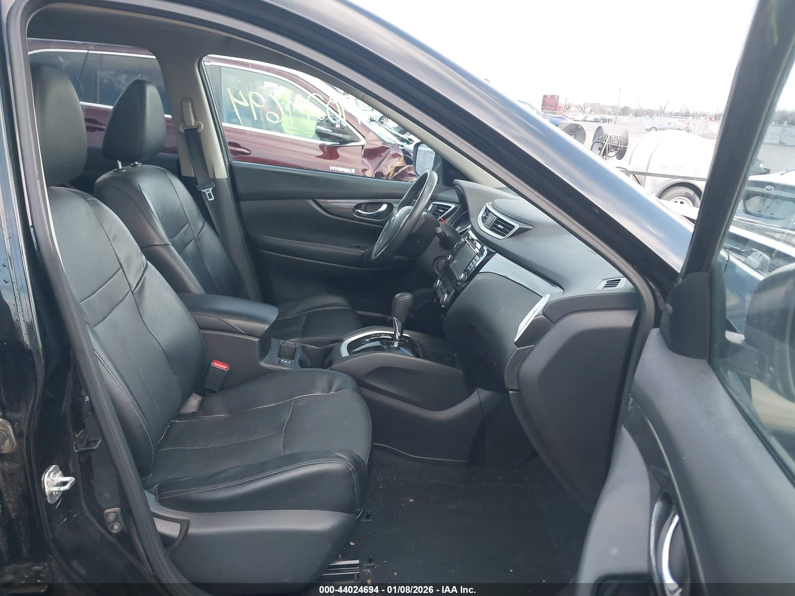 NISSAN ROGUE image 5