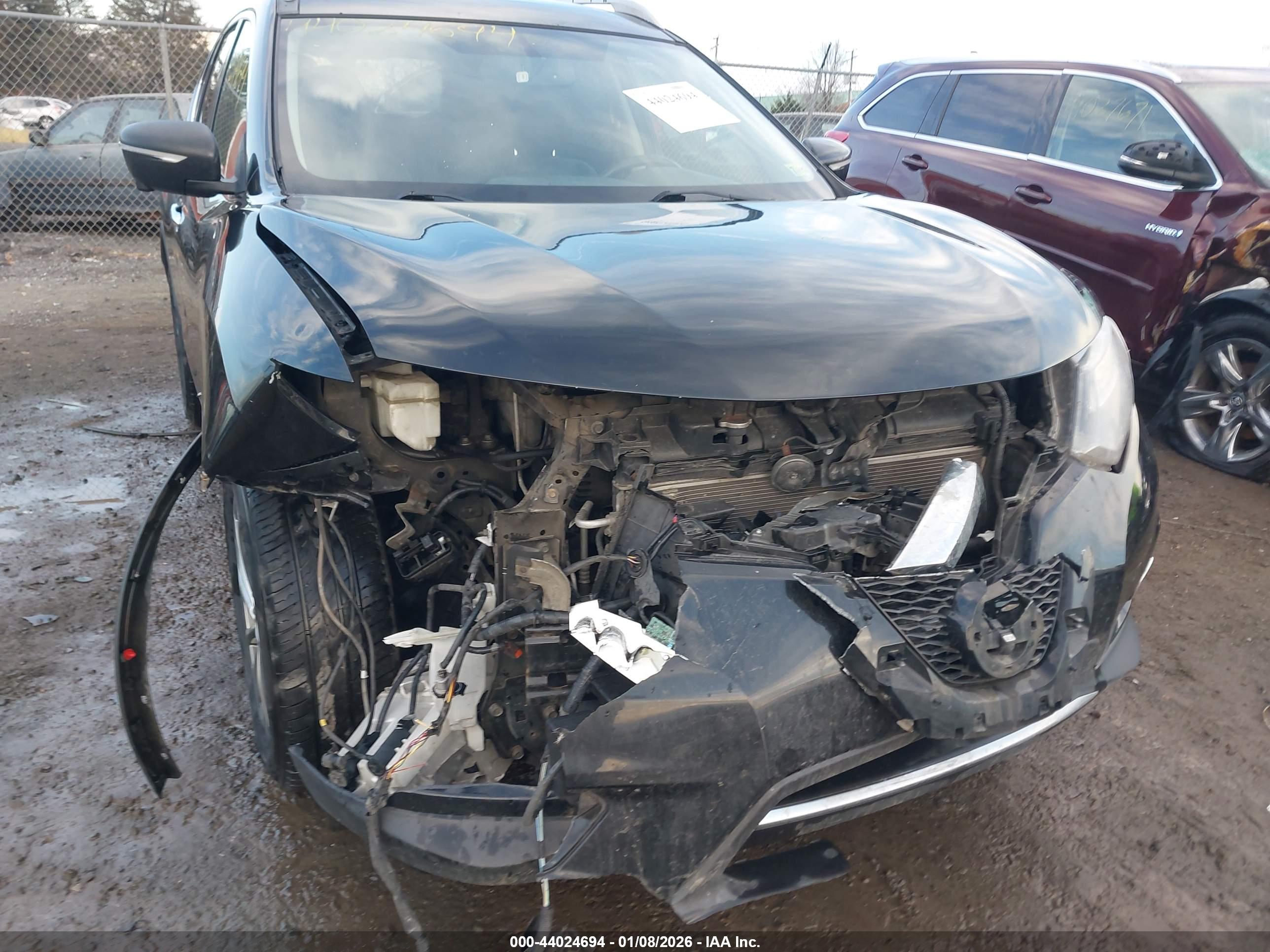 NISSAN ROGUE image 6