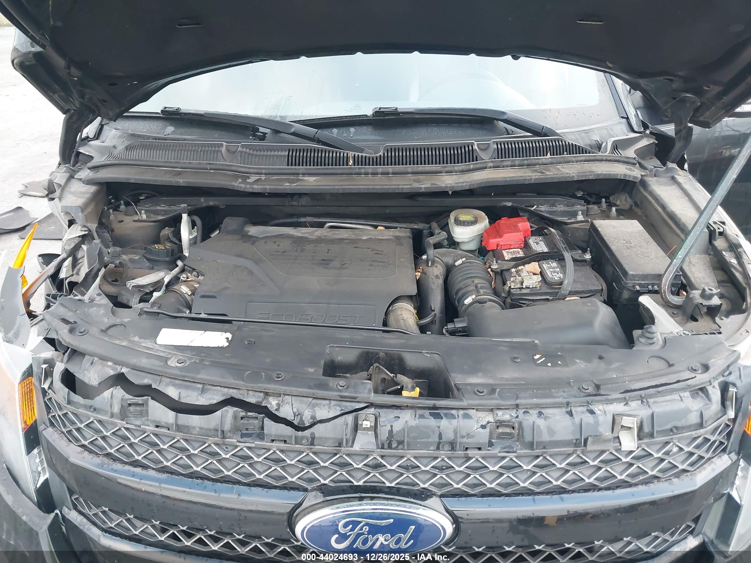 FORD EXPLORER image 10