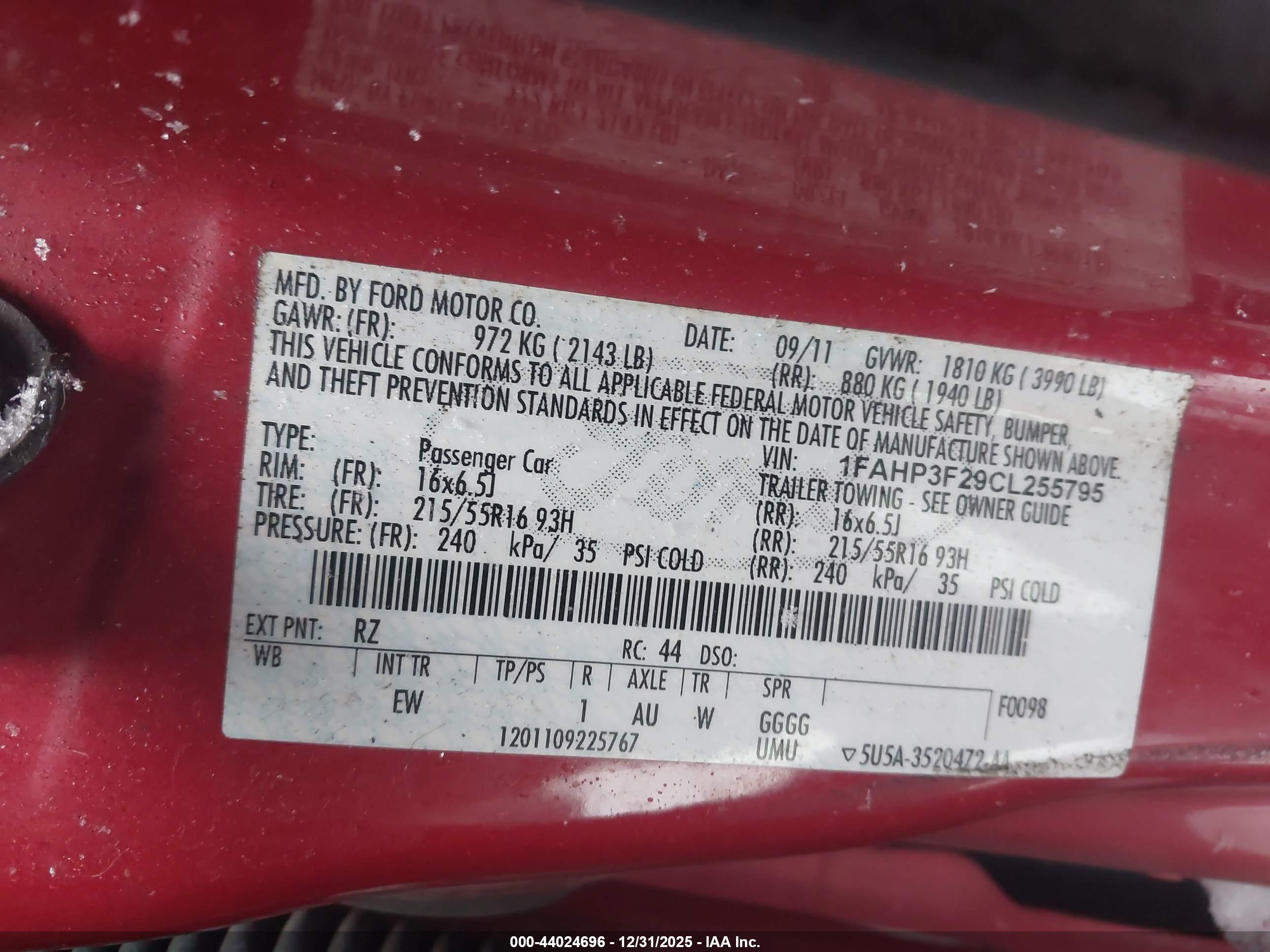 FORD FOCUS image 9