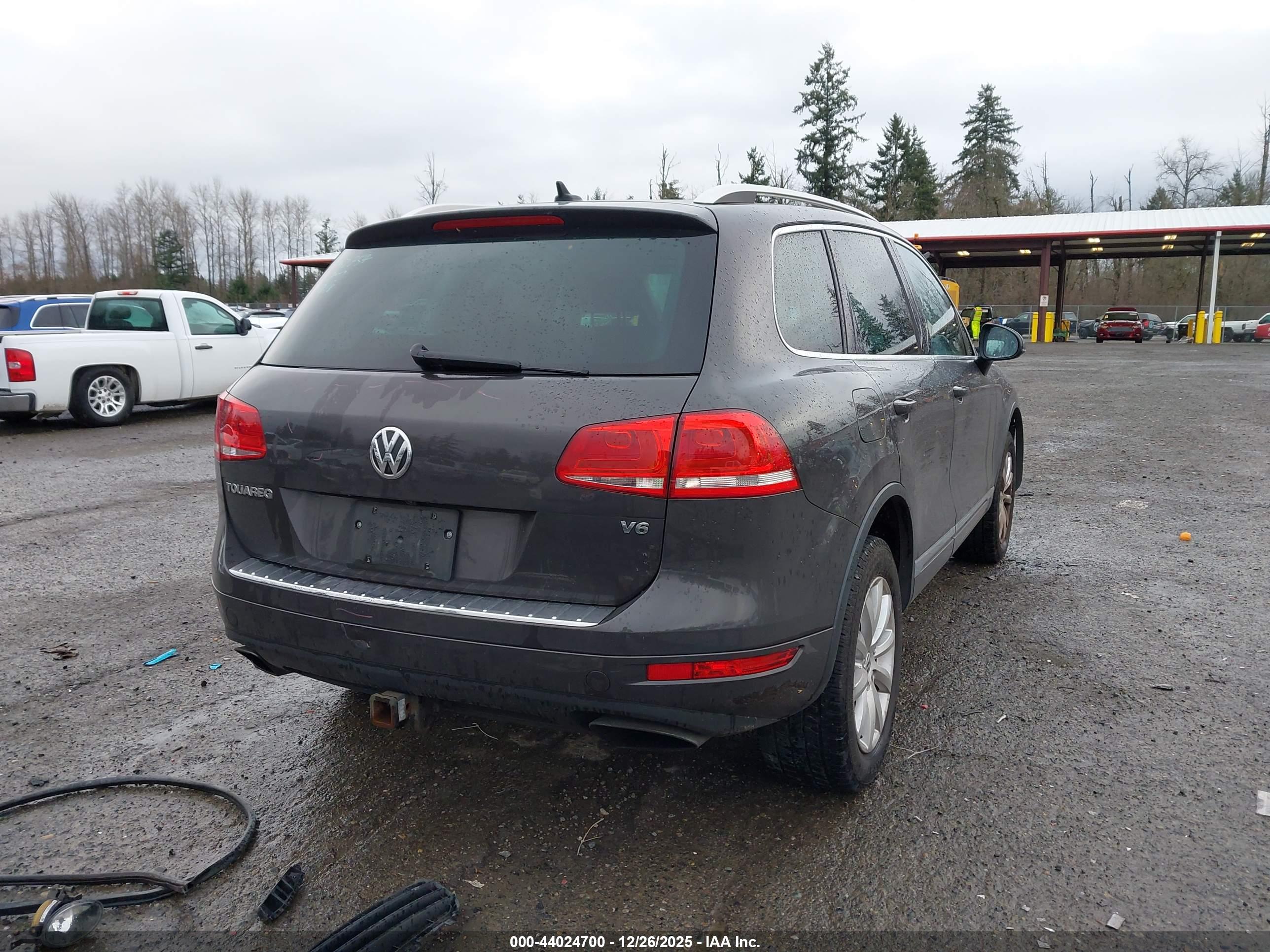 VOLKSWAGEN TOUAREG image 4
