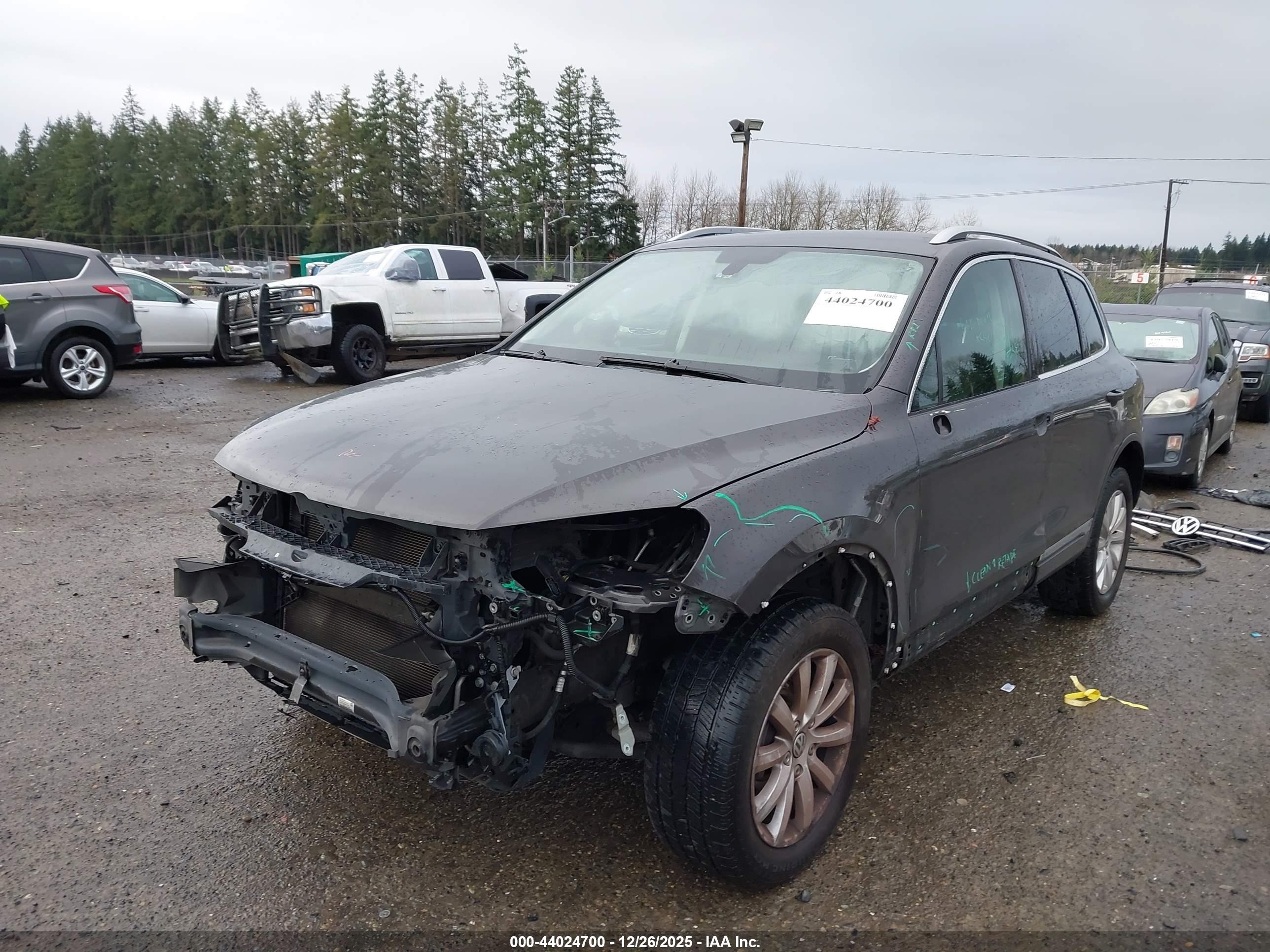 VOLKSWAGEN TOUAREG image 6