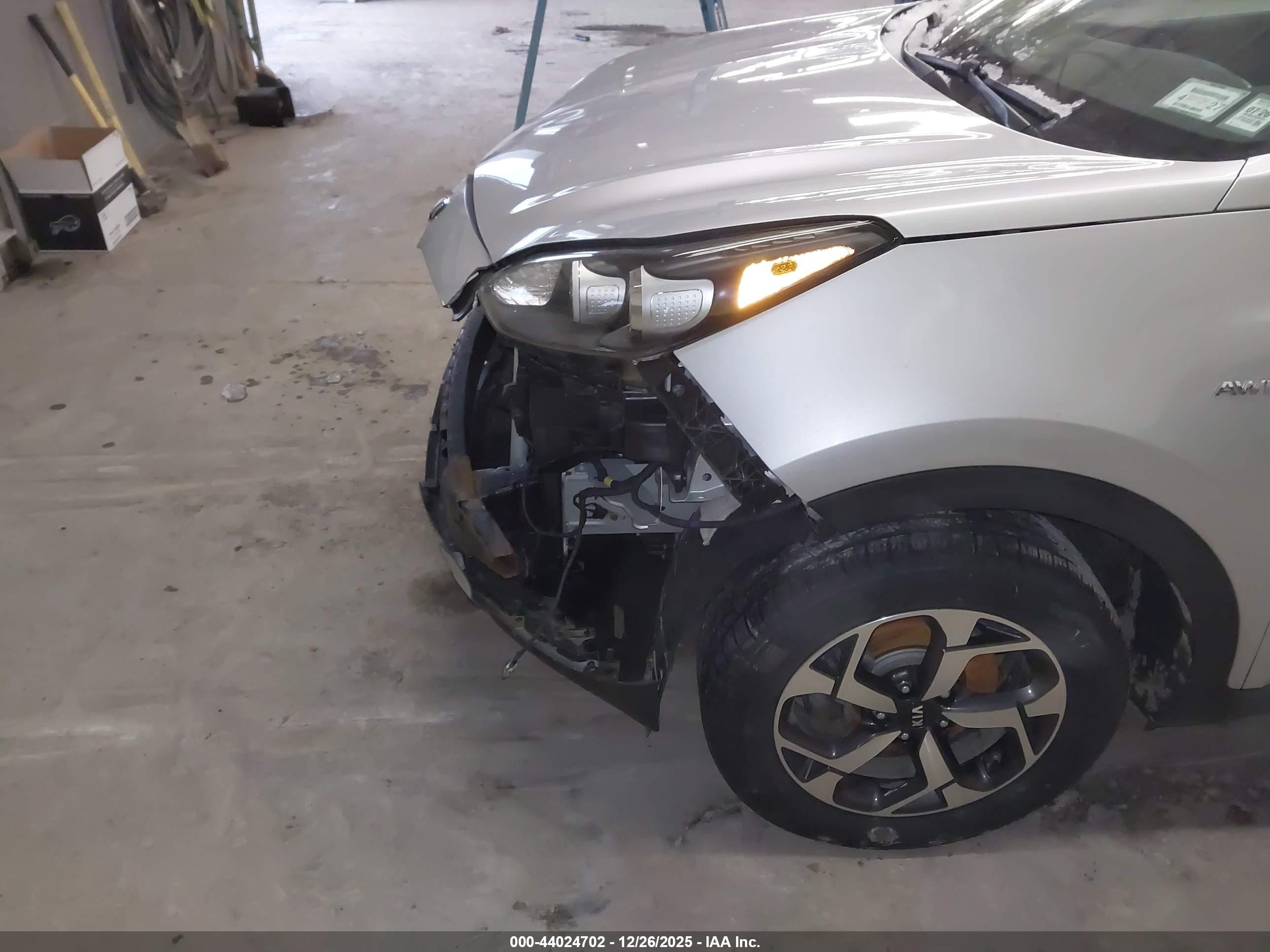 KIA SPORTAGE image 6