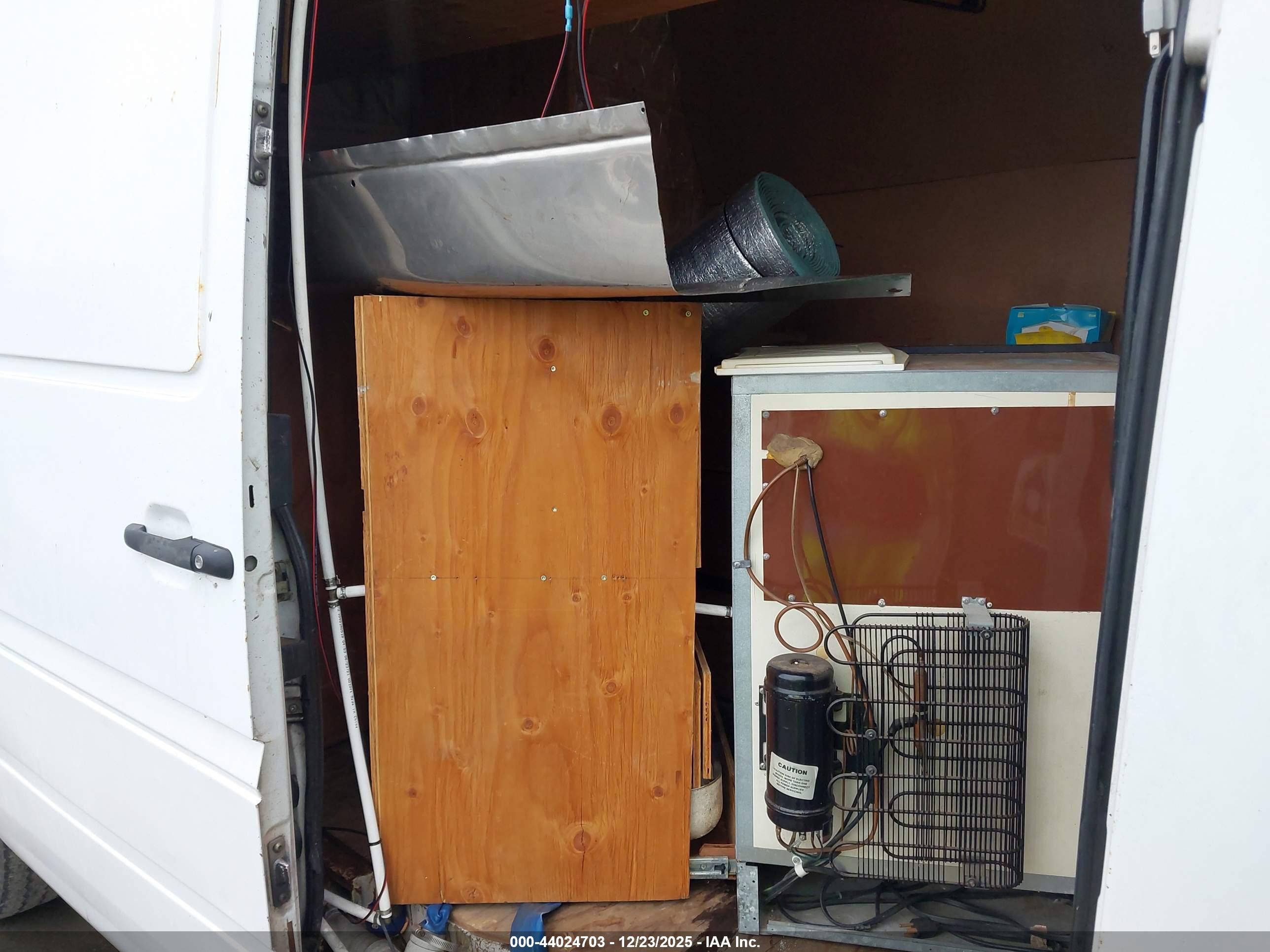 DODGE SPRINTER image 8