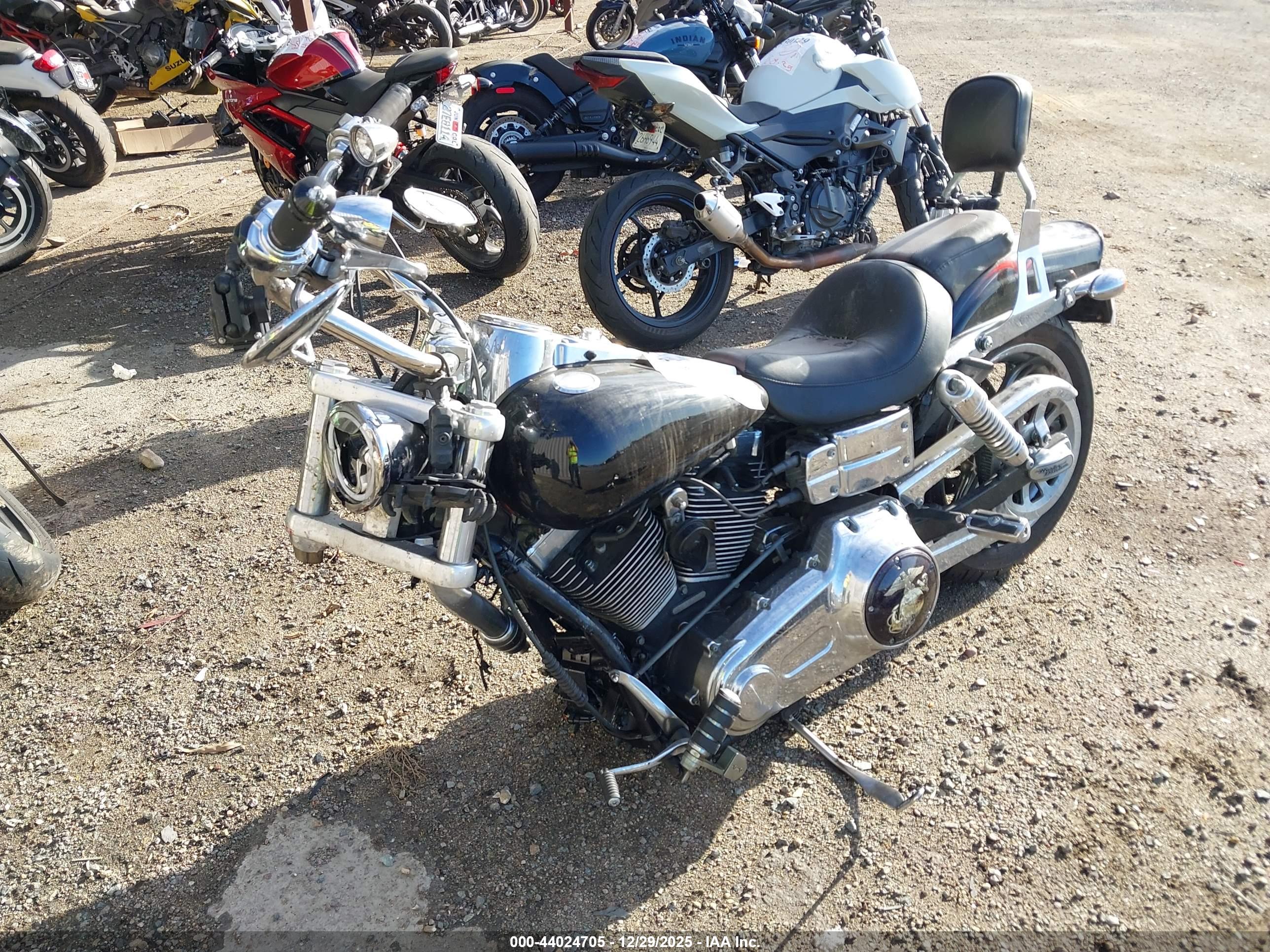 HARLEY-DAVIDSON FXDWG image 2