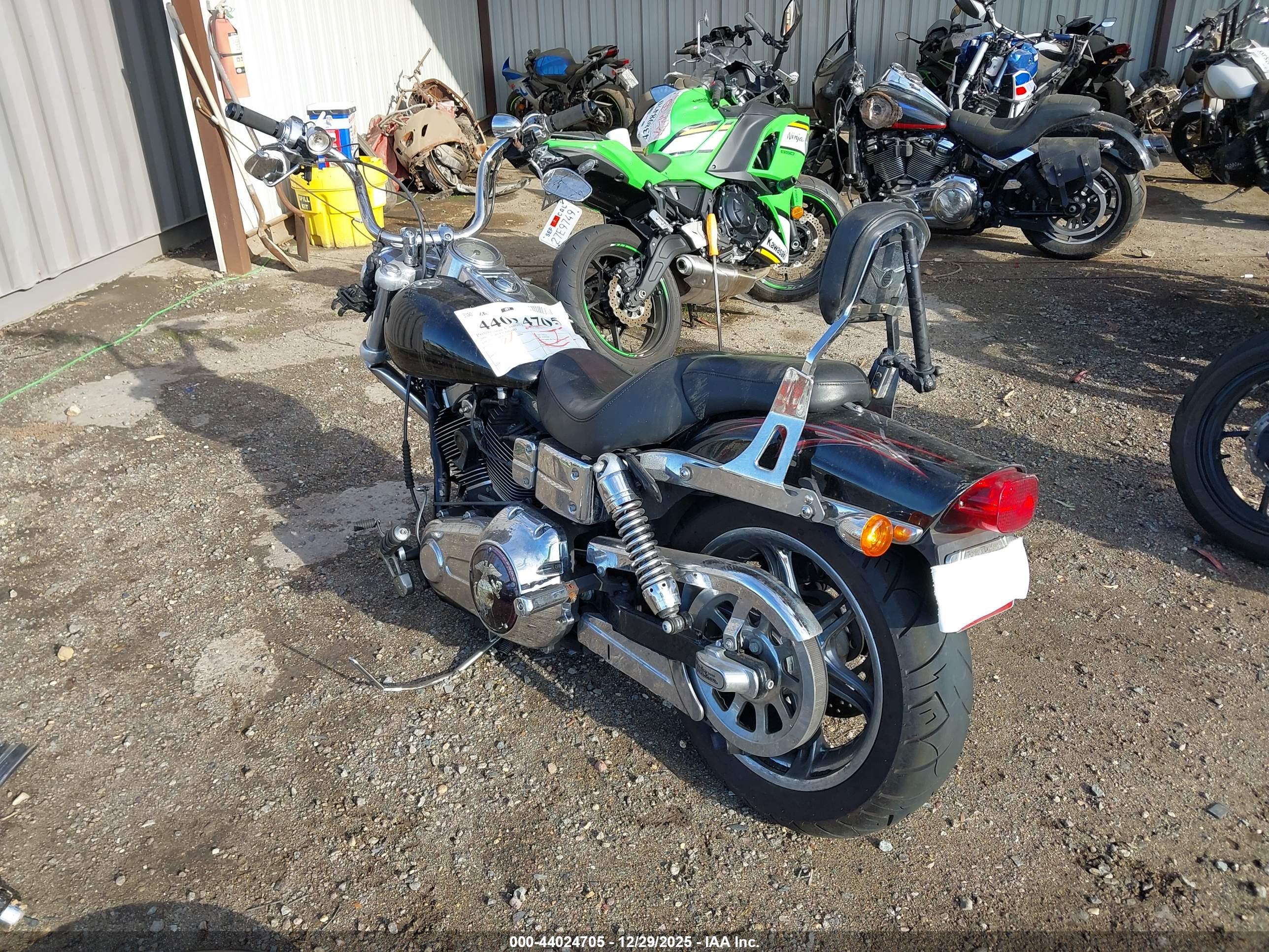 HARLEY-DAVIDSON FXDWG image 3