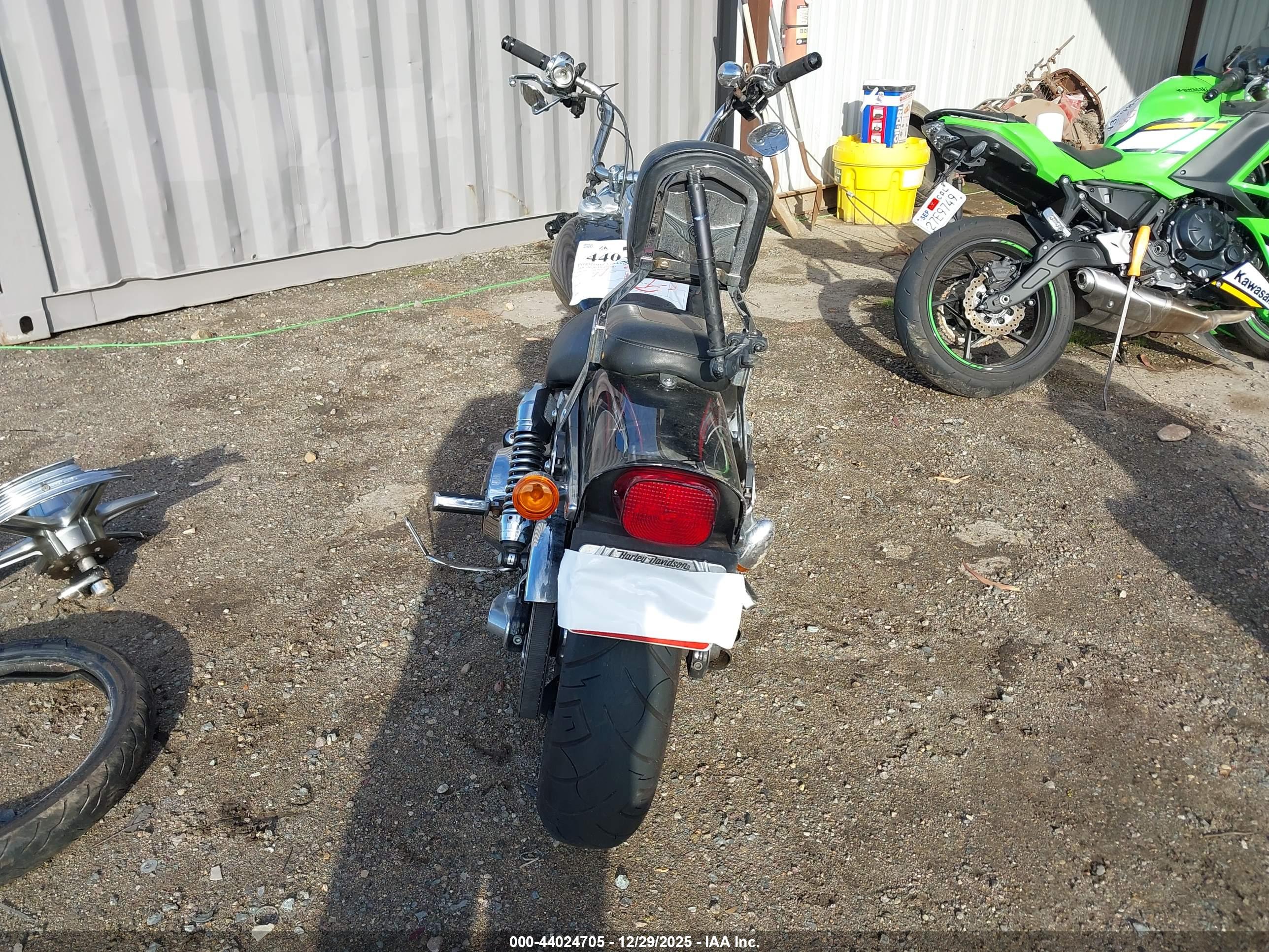 HARLEY-DAVIDSON FXDWG image 6