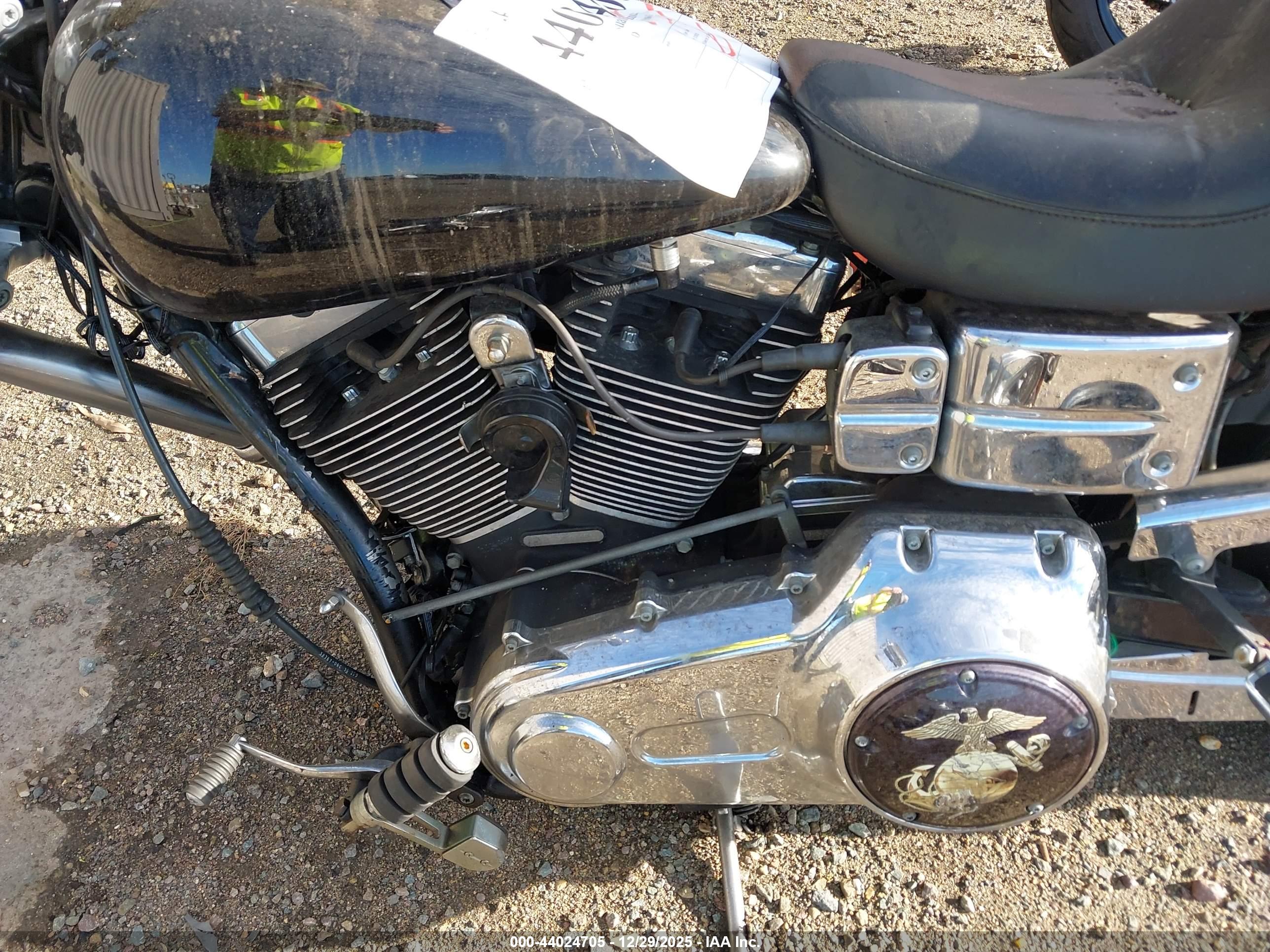 HARLEY-DAVIDSON FXDWG image 9