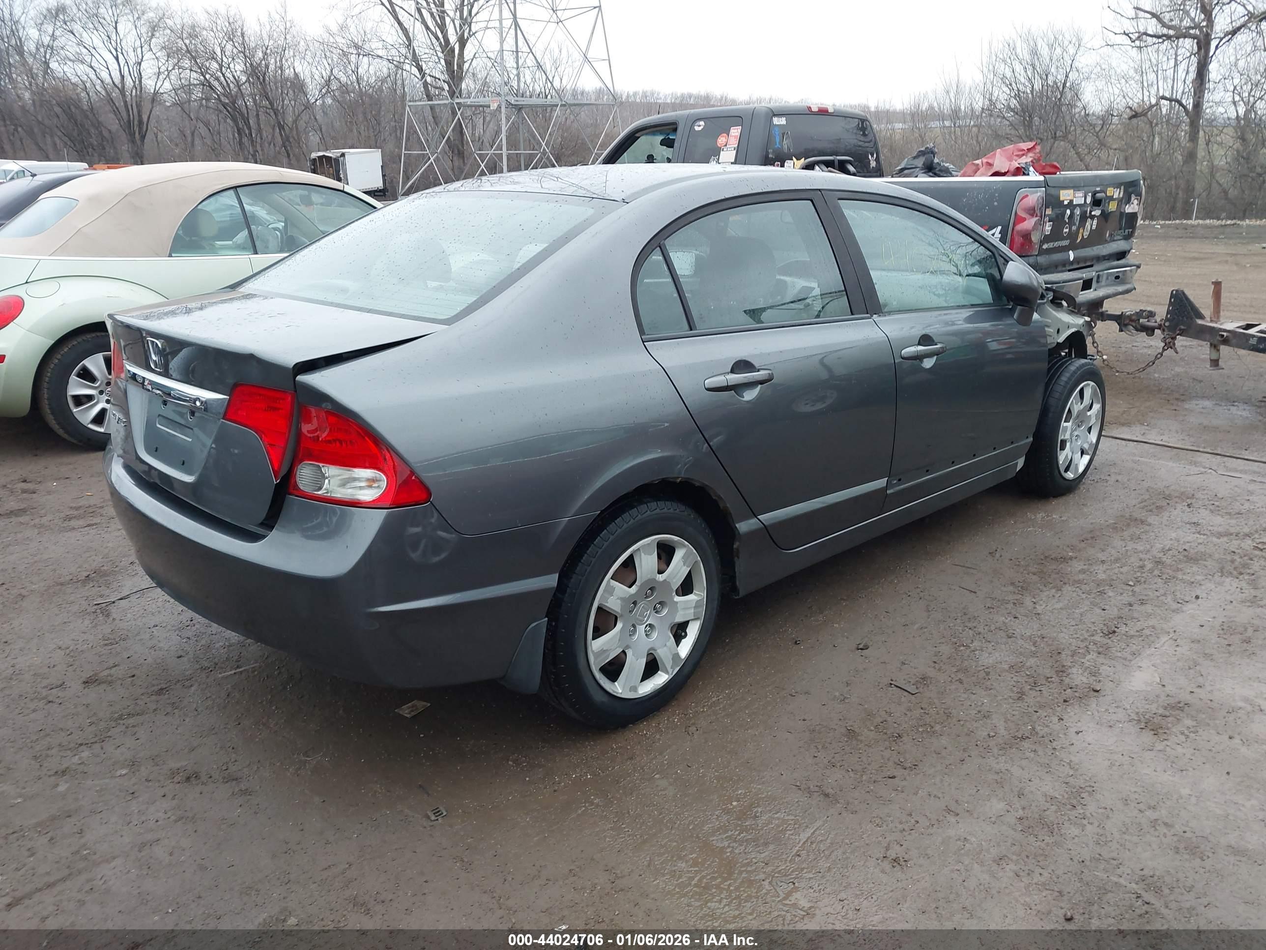 HONDA CIVIC image 4