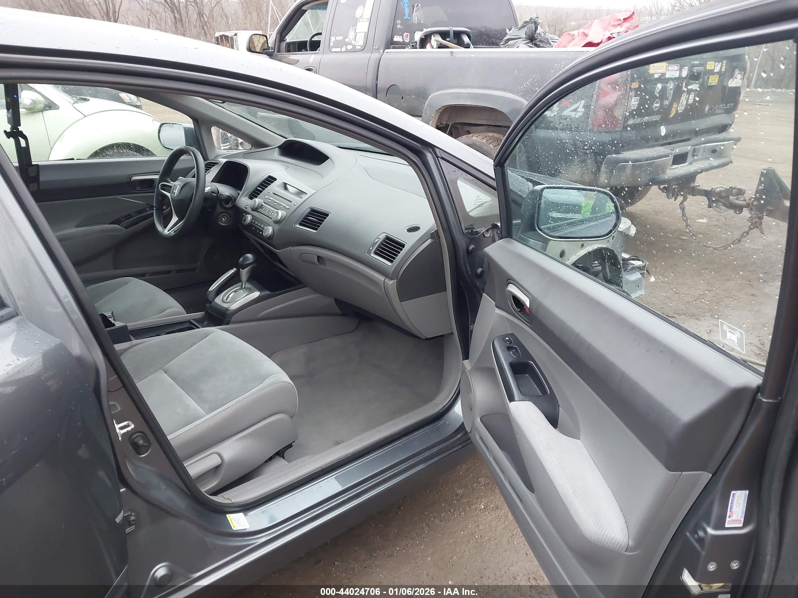 HONDA CIVIC image 5