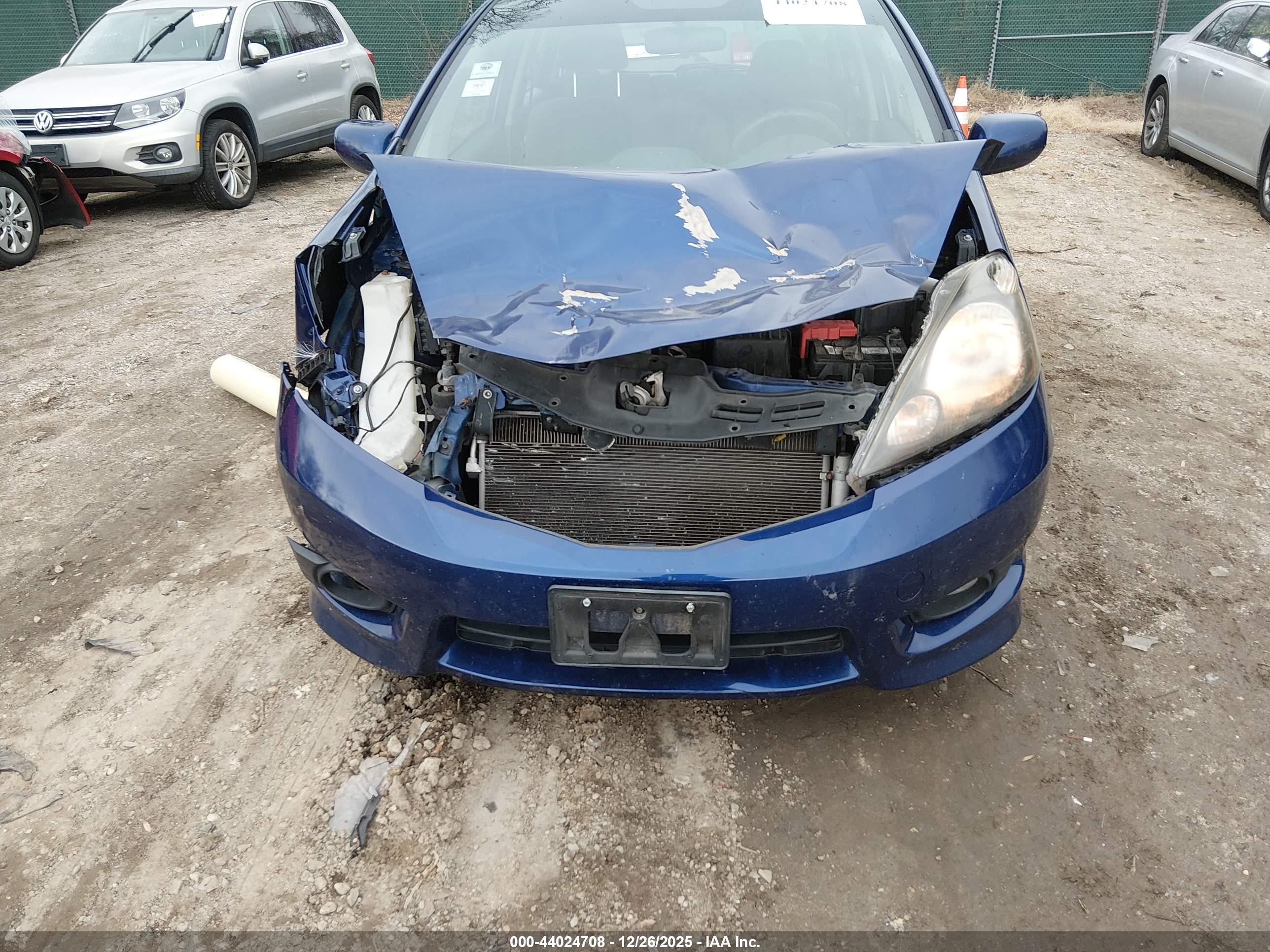 HONDA FIT image 6