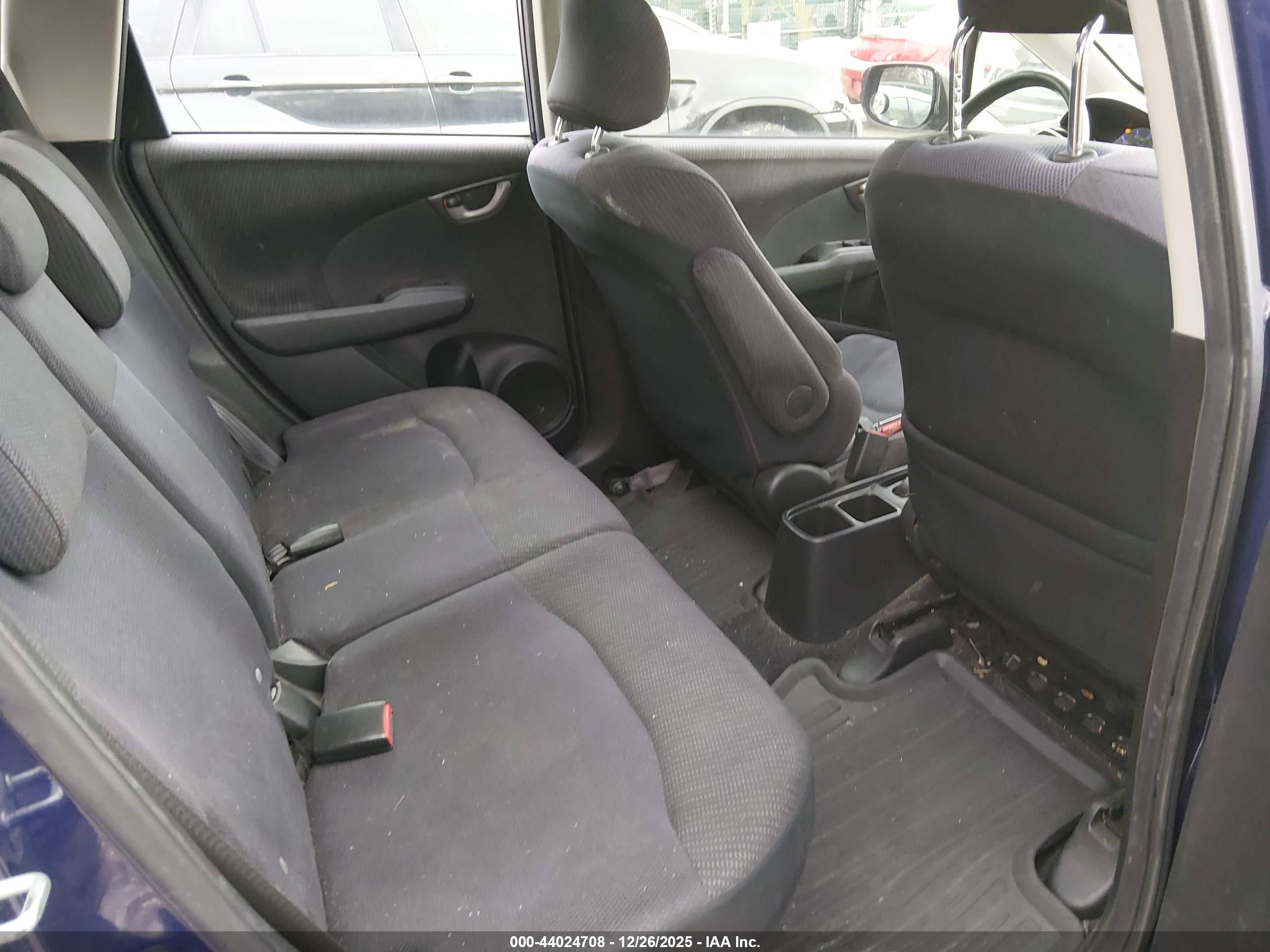 HONDA FIT image 8