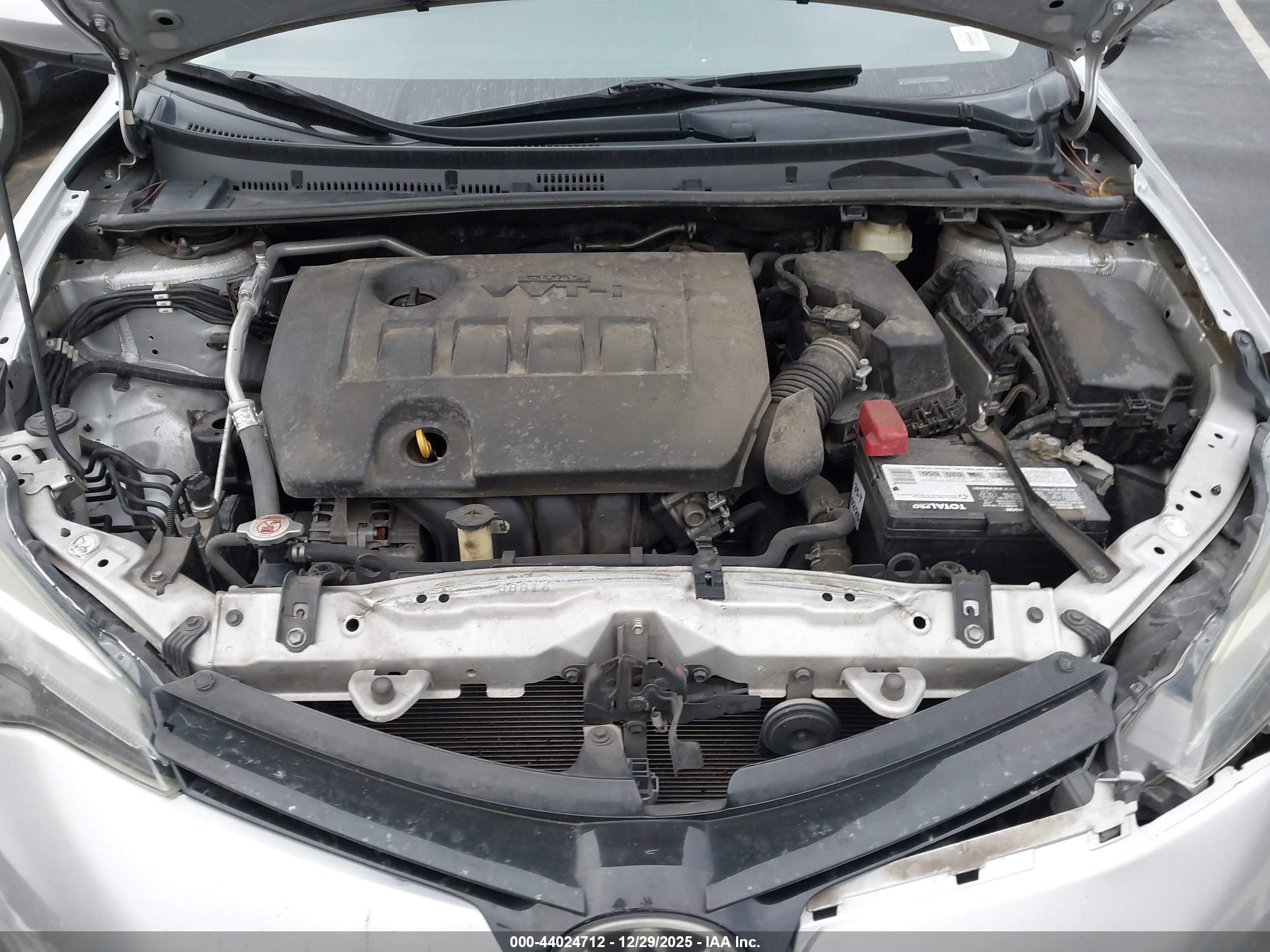 TOYOTA COROLLA image 10